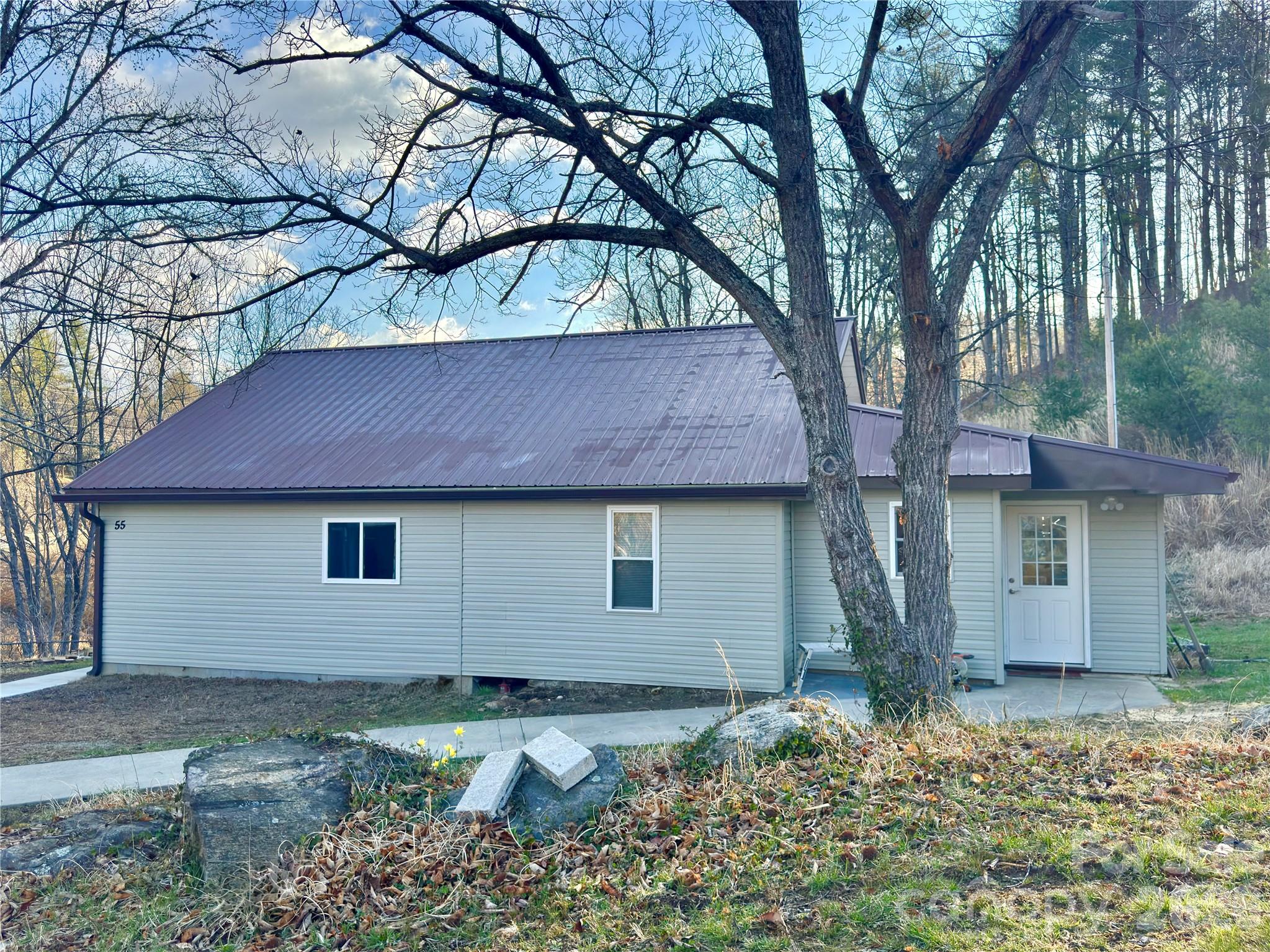 55 Summit View Drive — Marshall