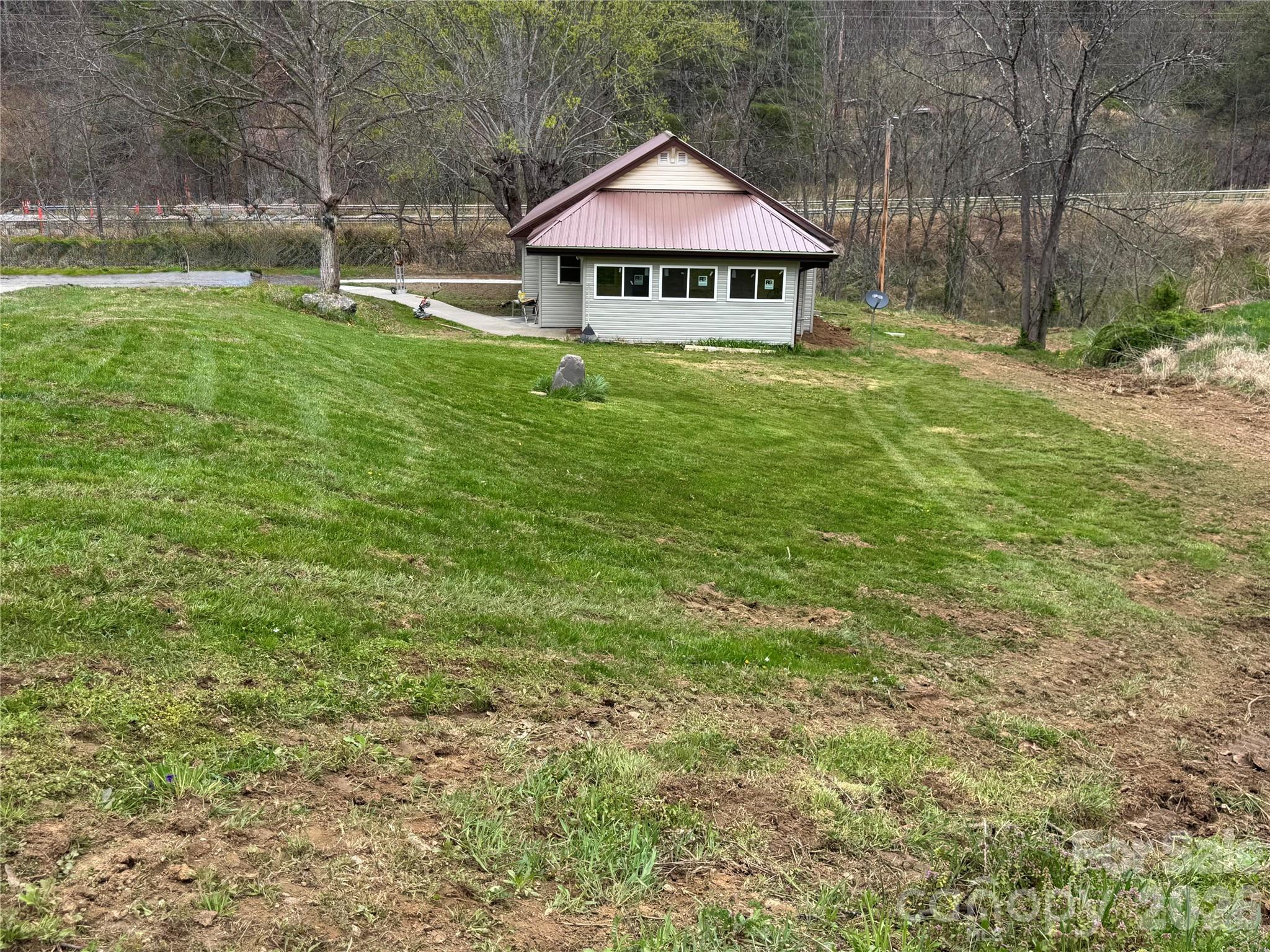 55 Summit View Drive — Marshall
