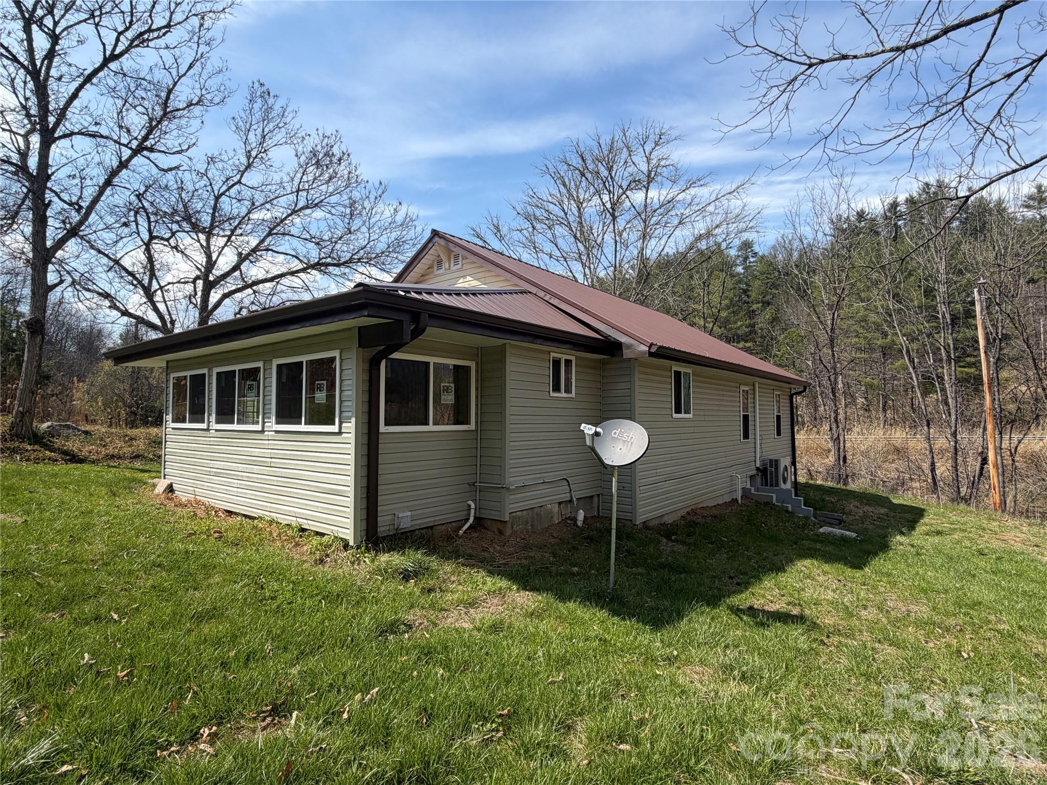 55 Summit View Drive — Marshall