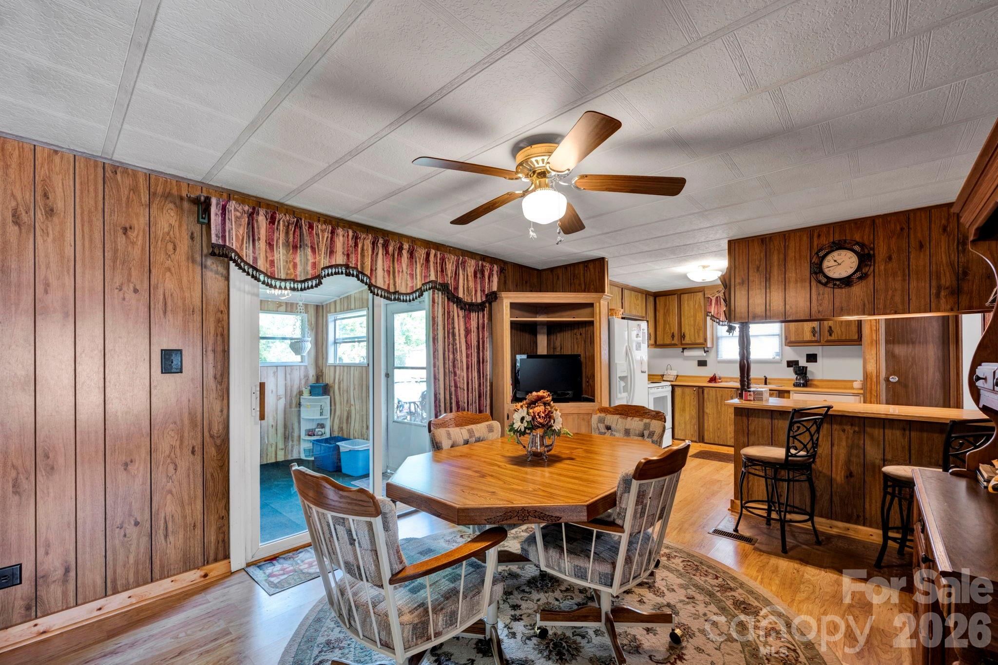 12523 Asbury Chapel Road — Huntersville