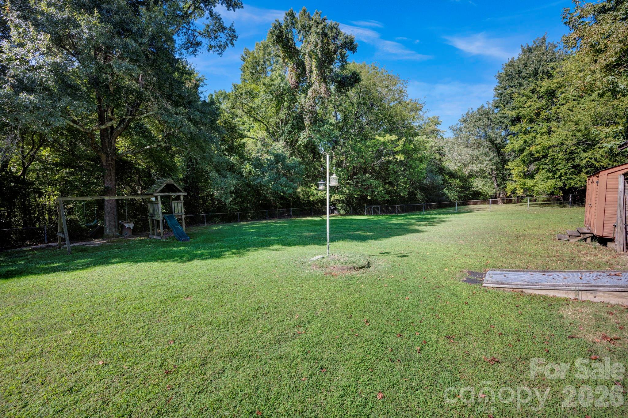 12523 Asbury Chapel Road — Huntersville