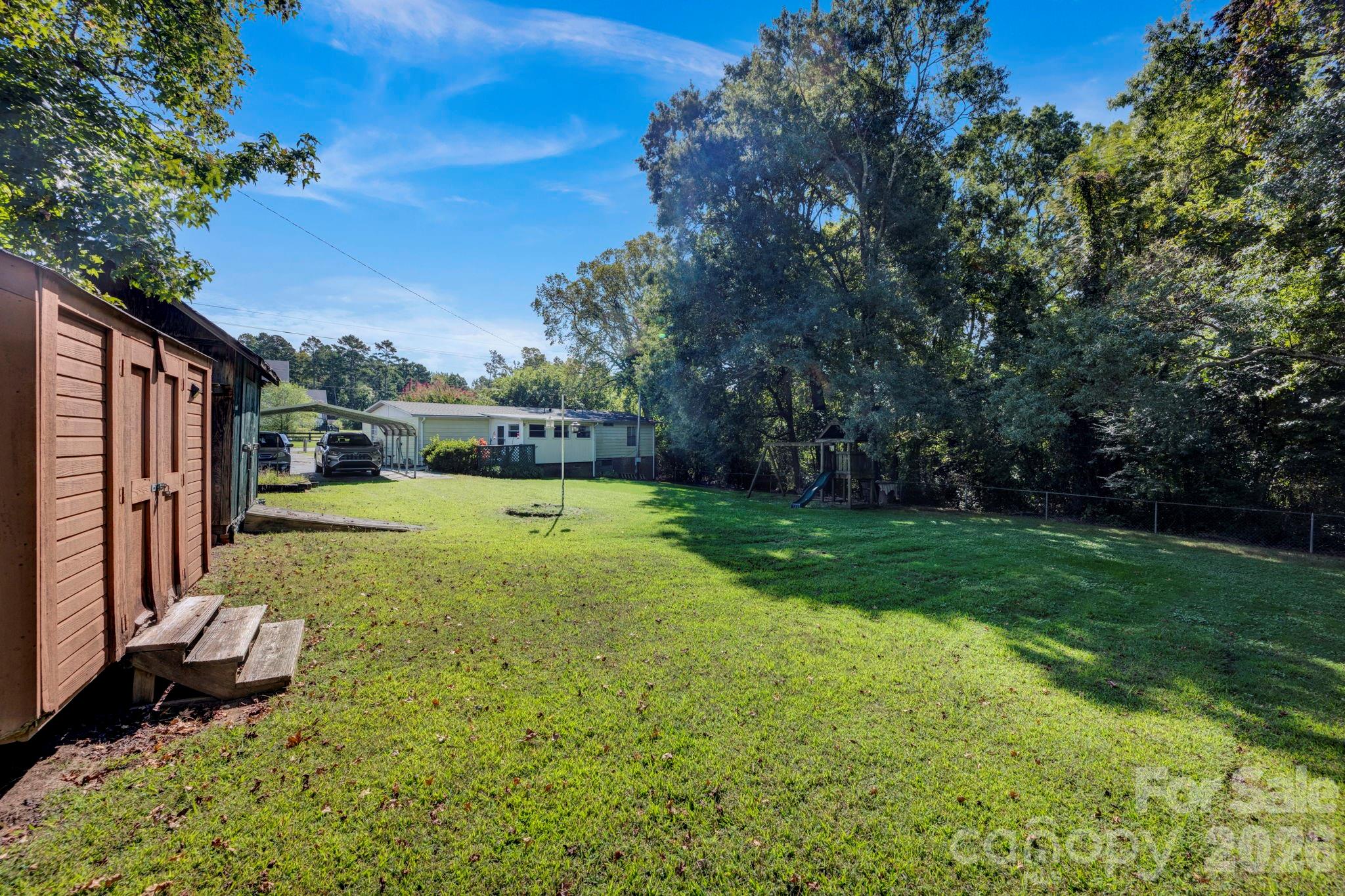 12523 Asbury Chapel Road — Huntersville