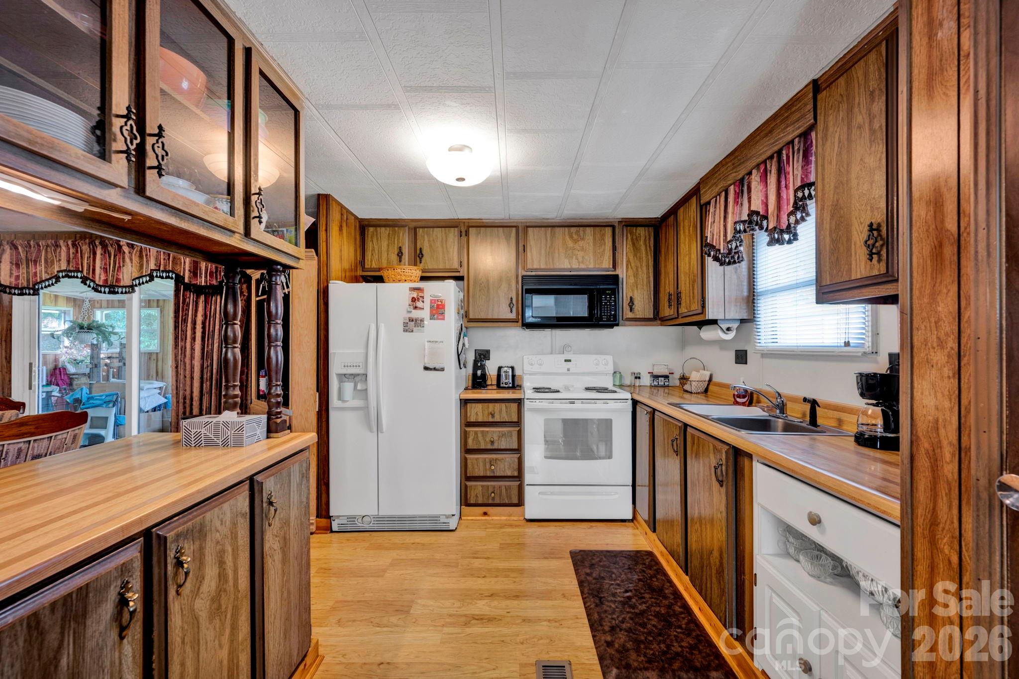 12523 Asbury Chapel Road — Huntersville