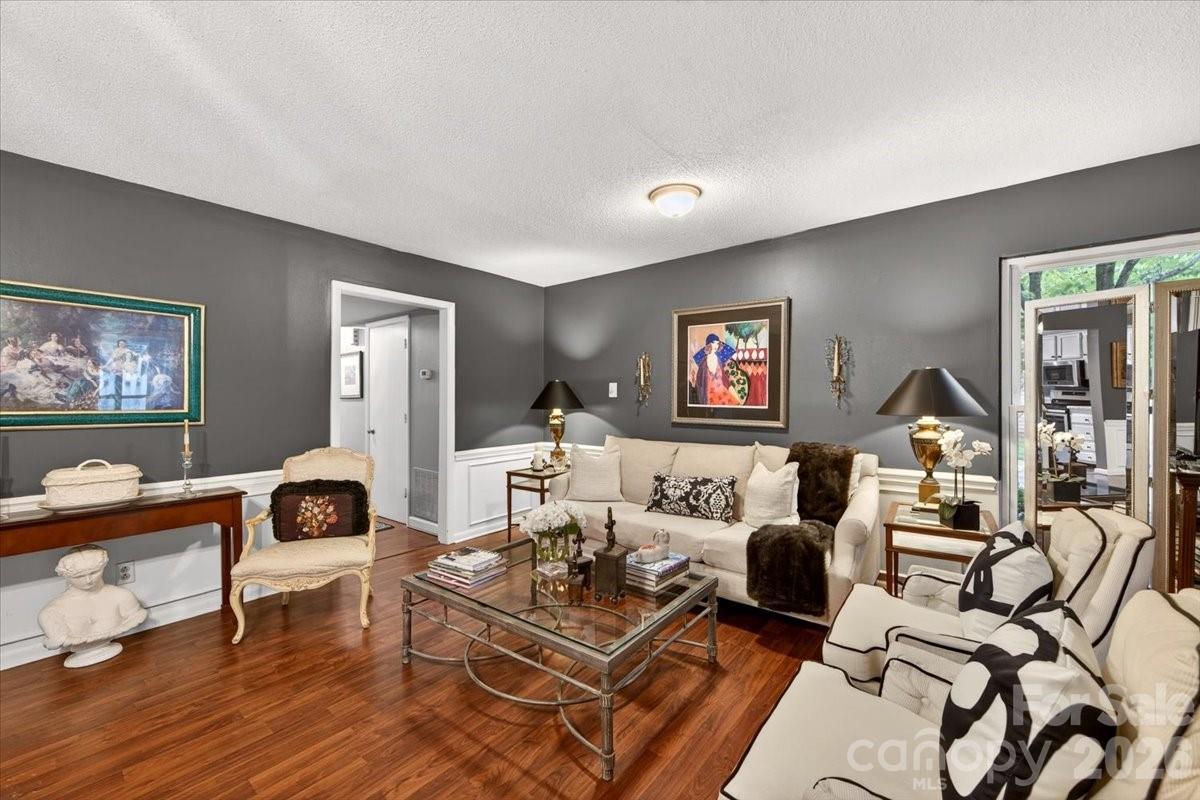 830 Sardis Cove Drive — Charlotte