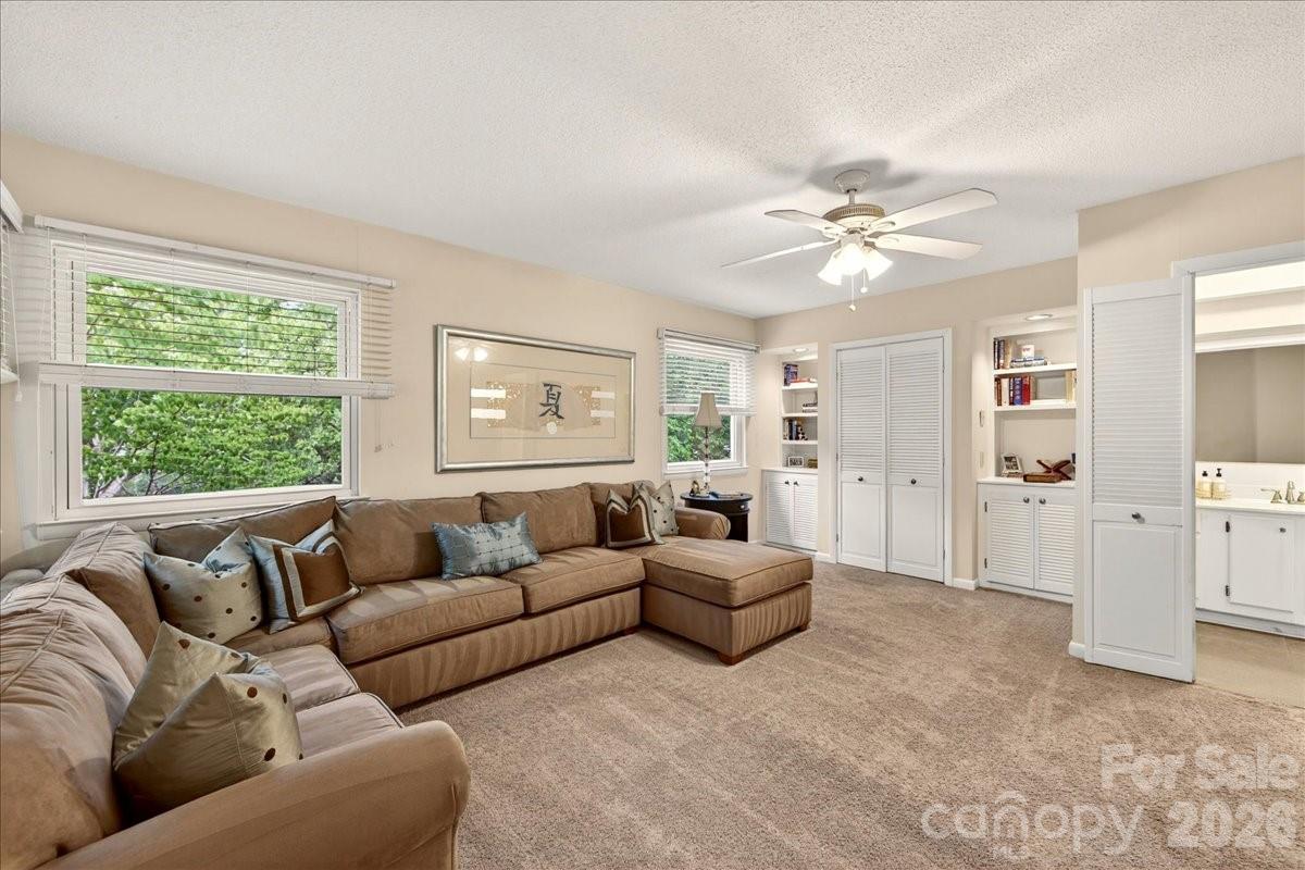830 Sardis Cove Drive — Charlotte