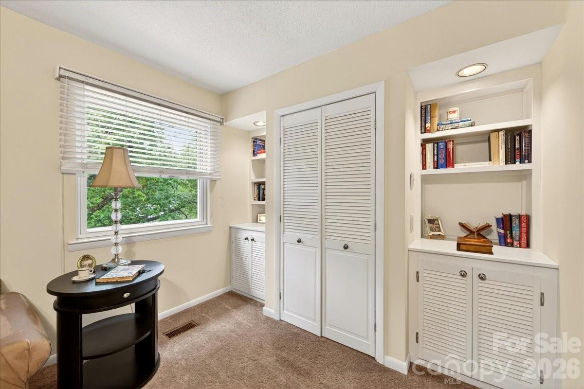 830 Sardis Cove Drive — Charlotte