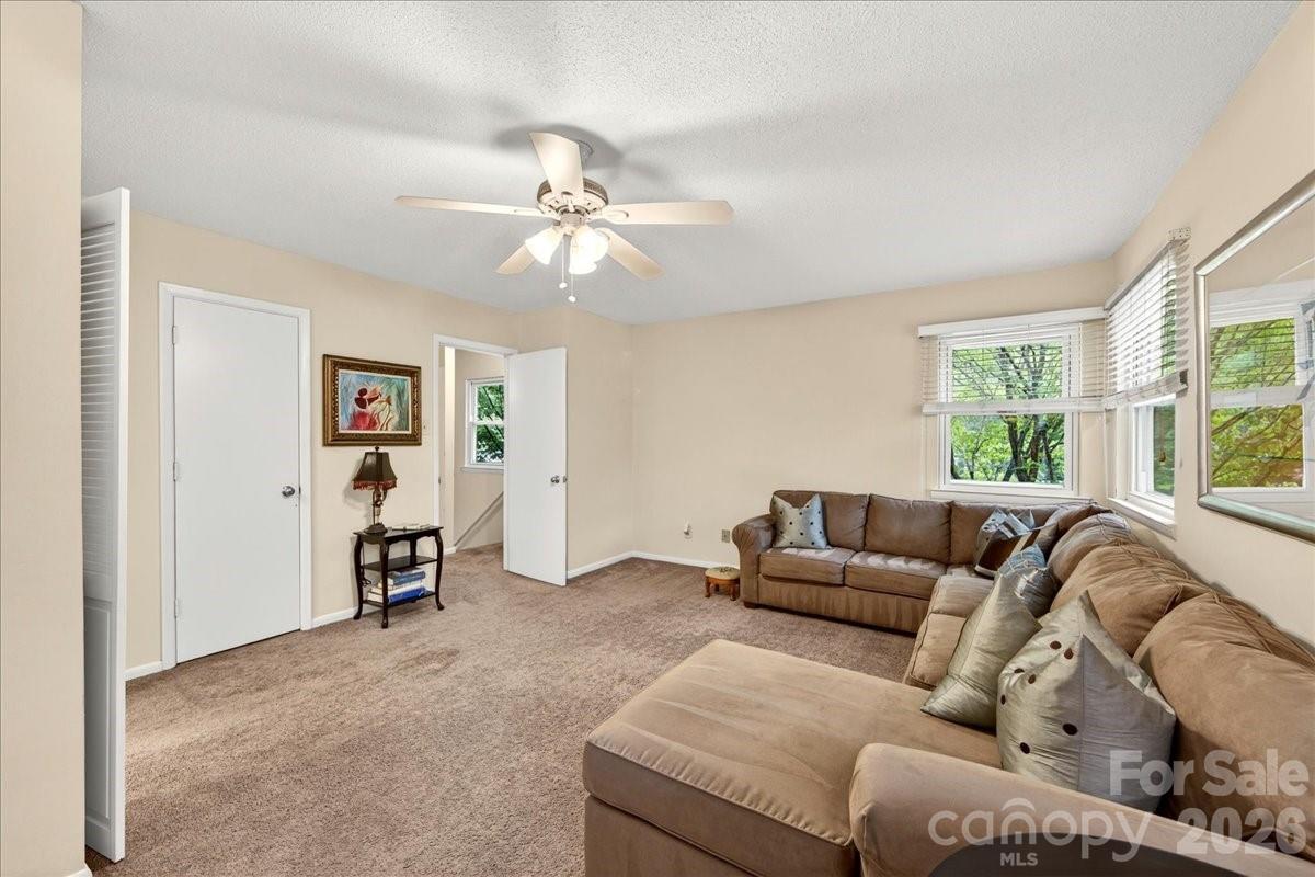 830 Sardis Cove Drive — Charlotte