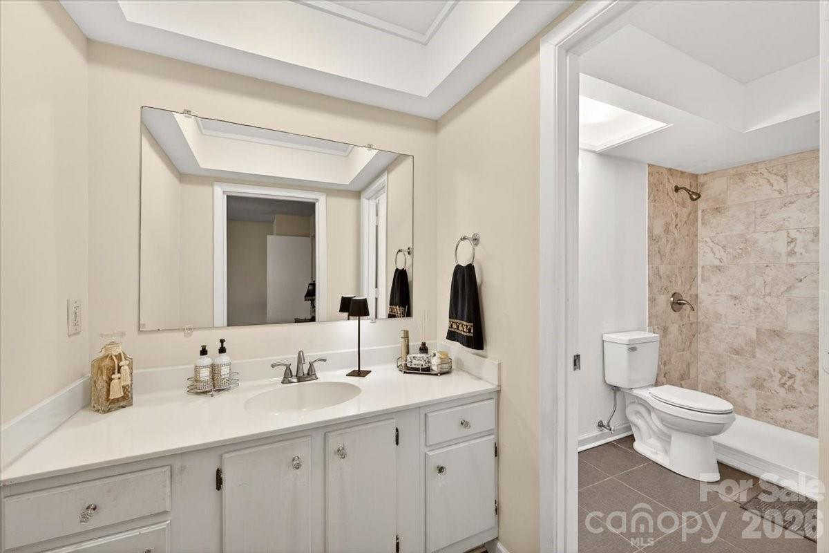 830 Sardis Cove Drive — Charlotte