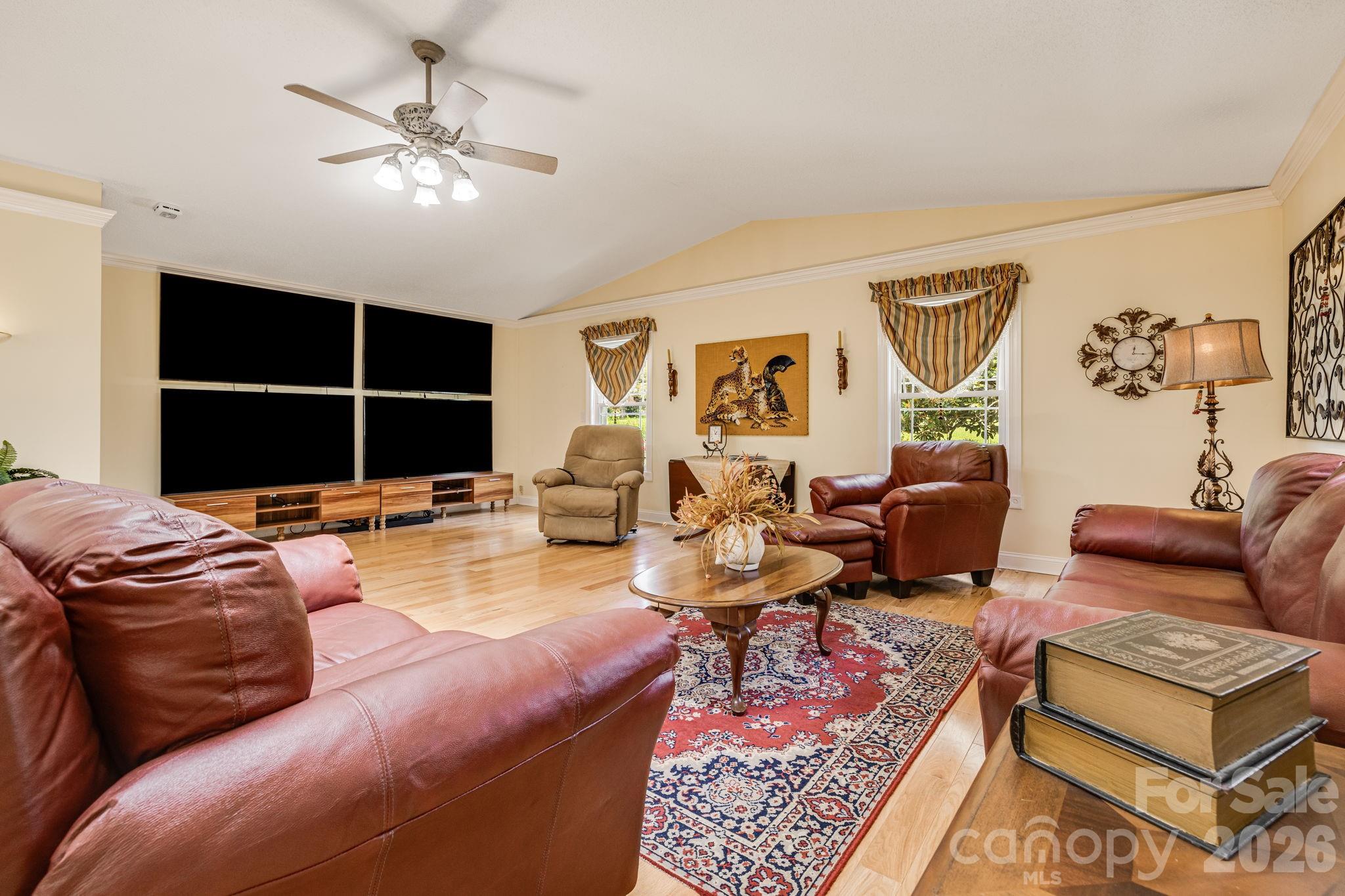 350 Old Sunset Hill Road — Hendersonville