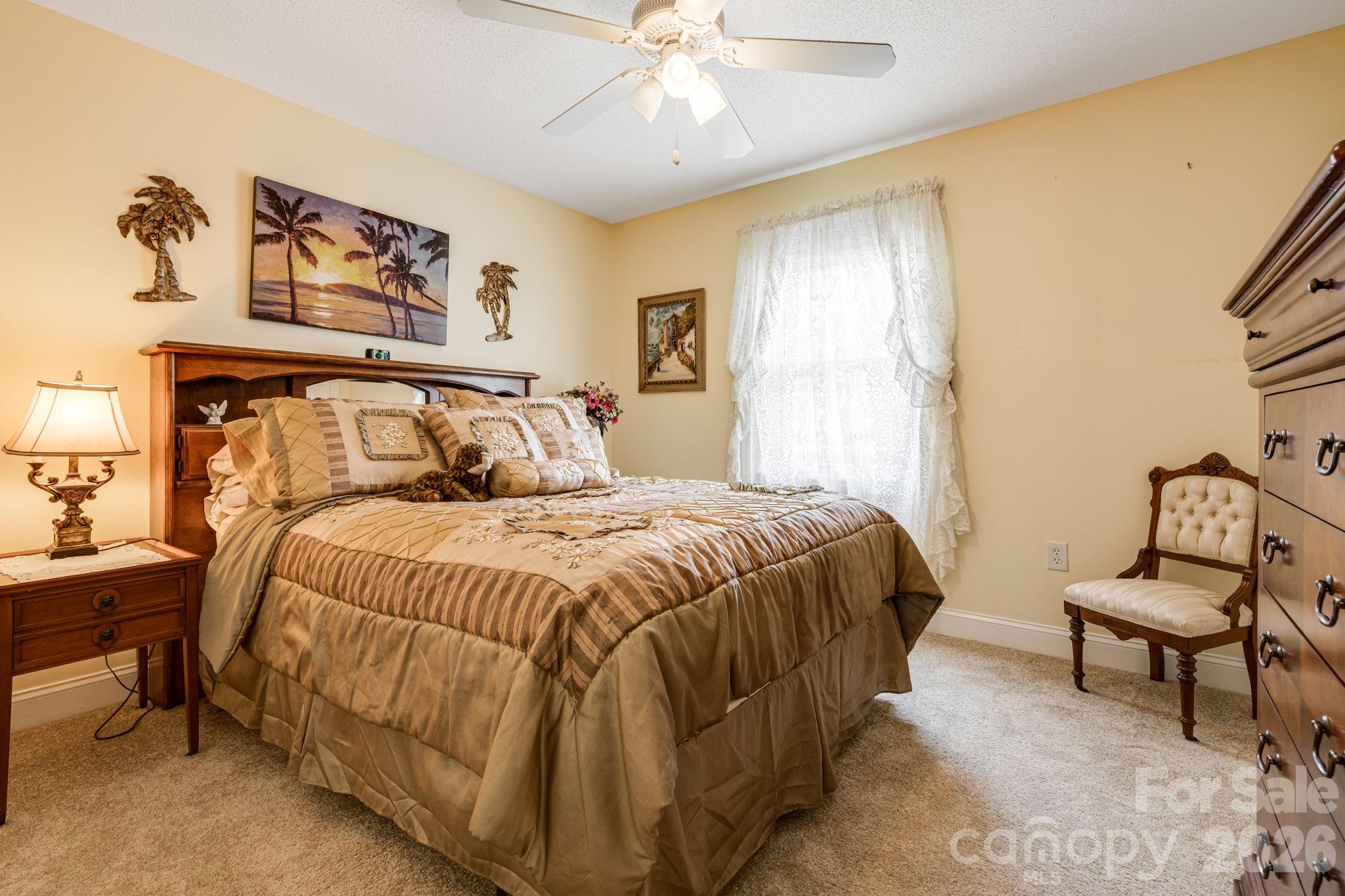 350 Old Sunset Hill Road — Hendersonville