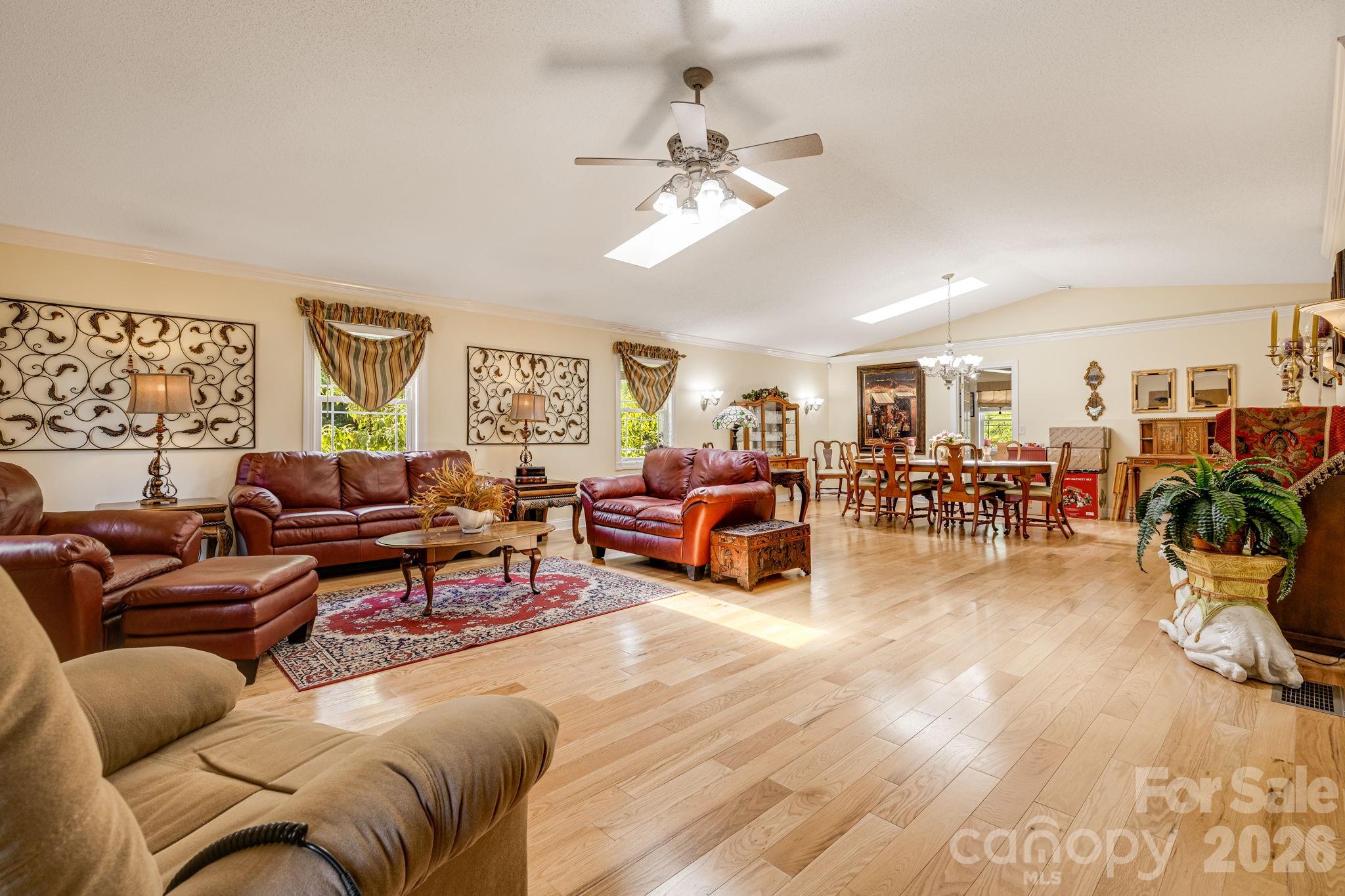 350 Old Sunset Hill Road — Hendersonville