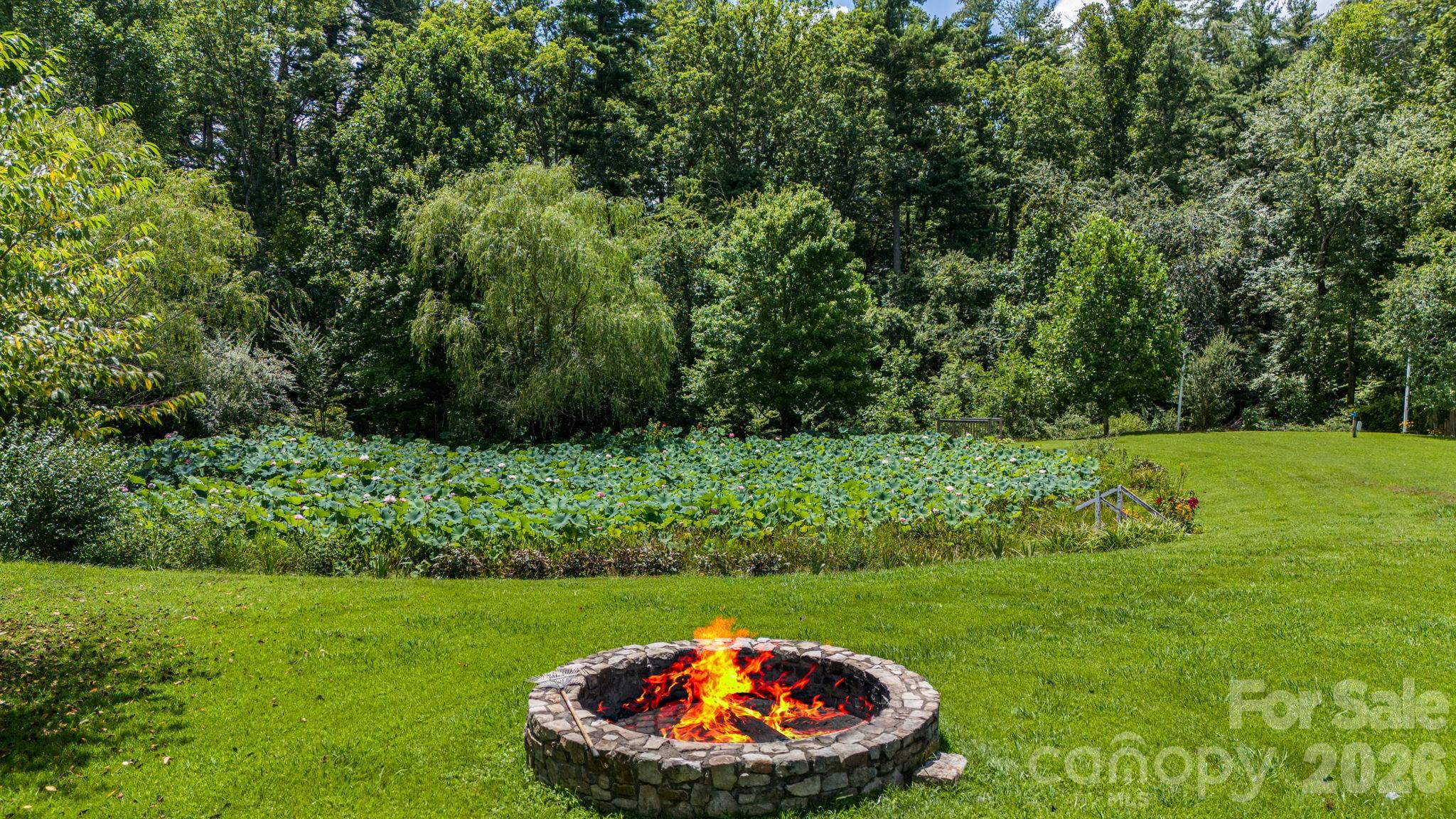 350 Old Sunset Hill Road — Hendersonville