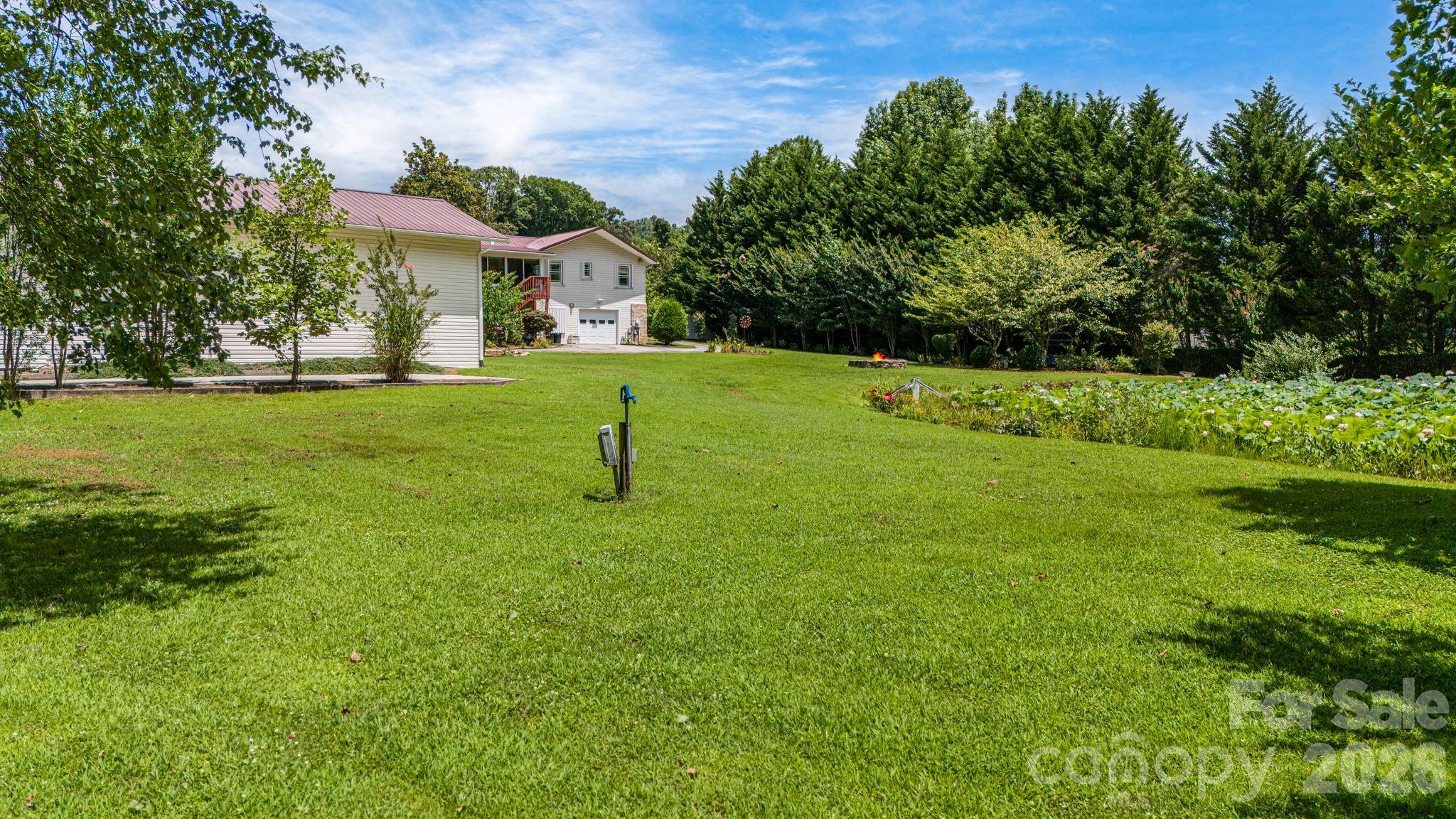 350 Old Sunset Hill Road — Hendersonville