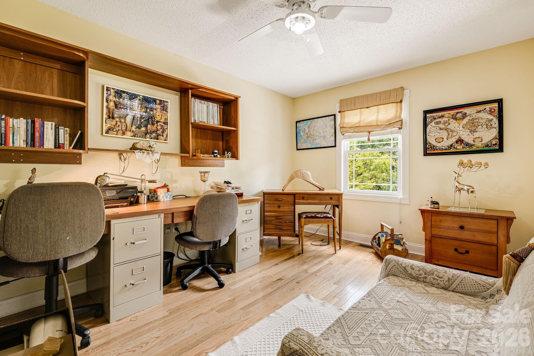 350 Old Sunset Hill Road — Hendersonville