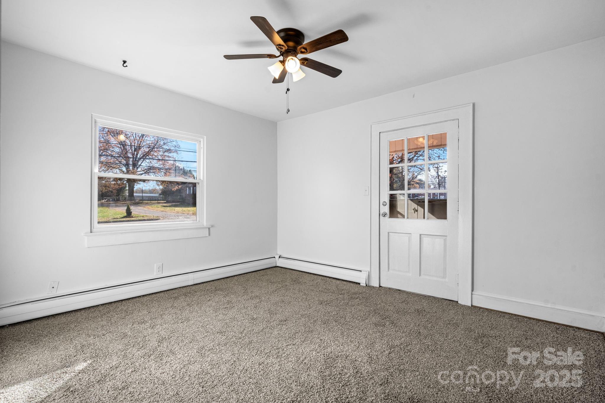 313 17th Street NW — Hickory
