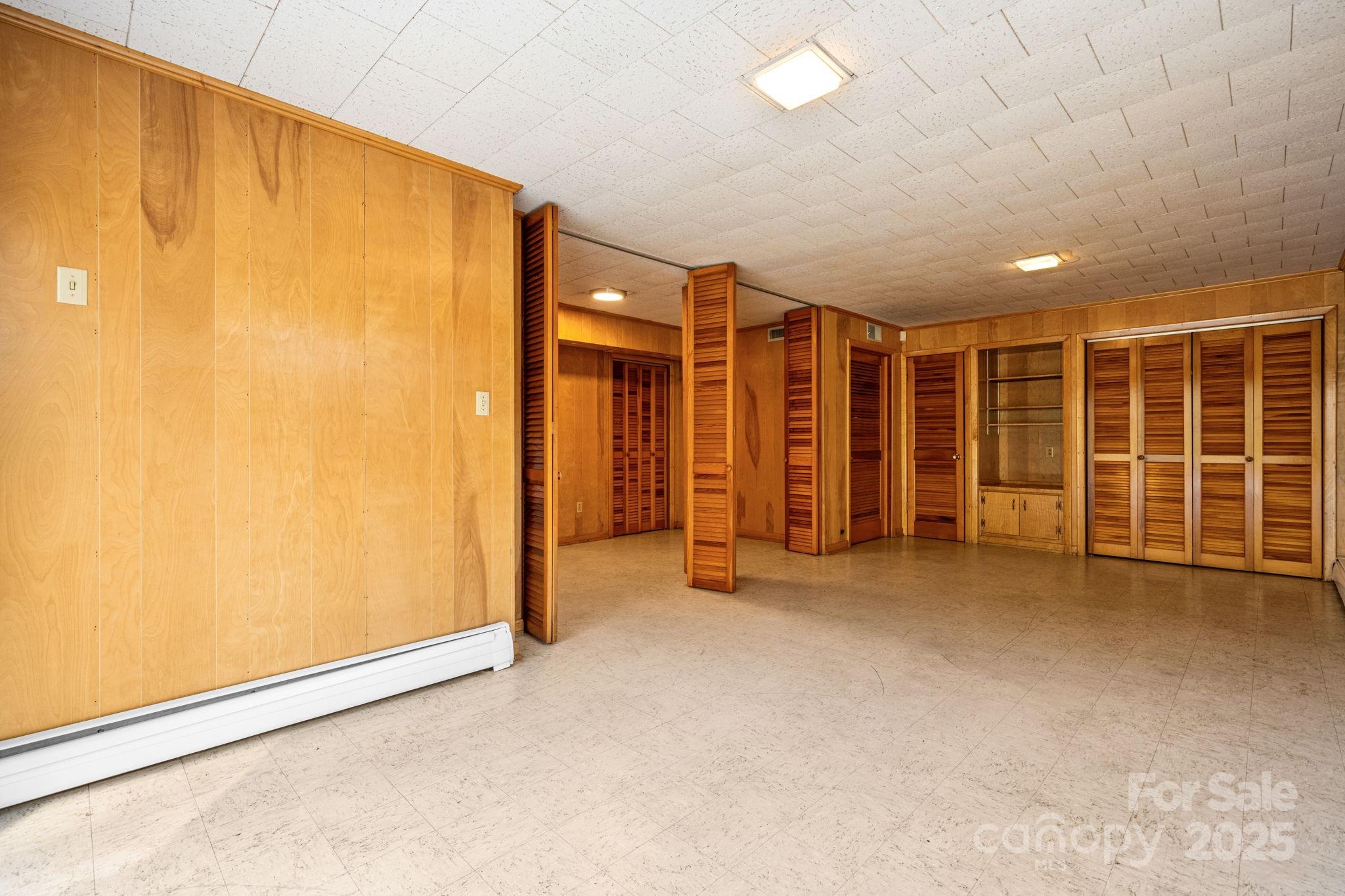 313 17th Street NW — Hickory