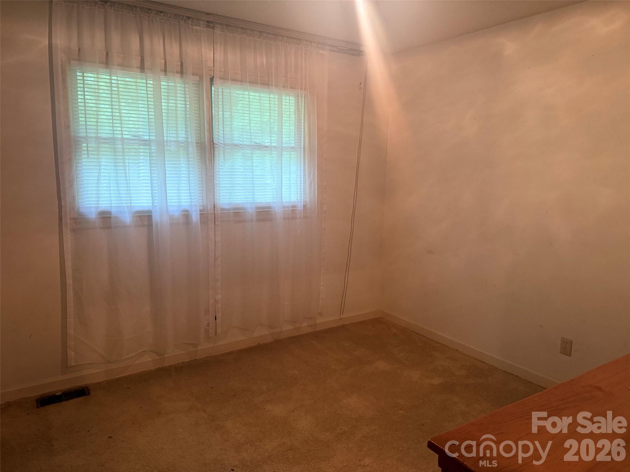 2908 Woodland Hill Way — Lancaster