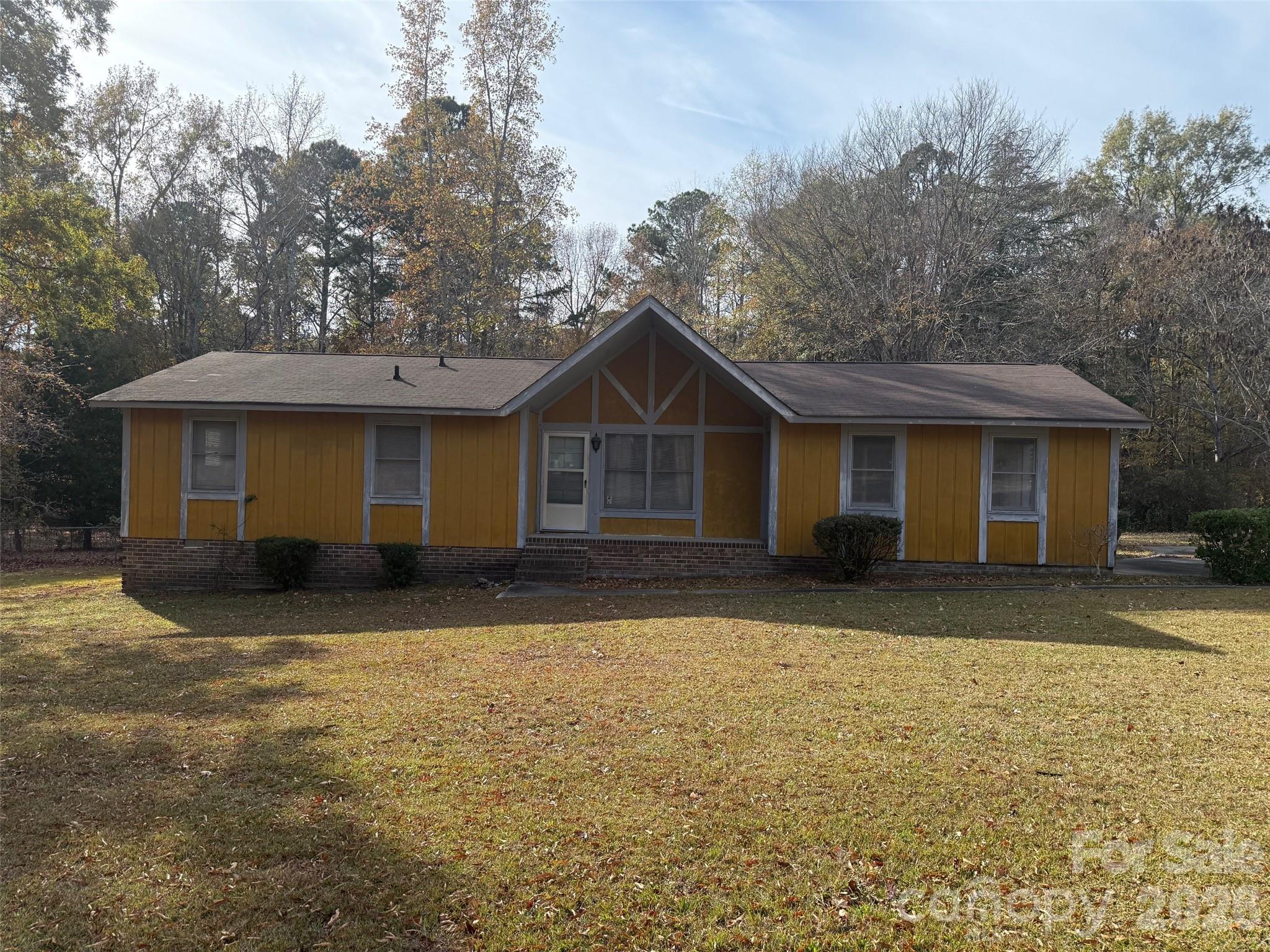 2908 Woodland Hill Way — Lancaster