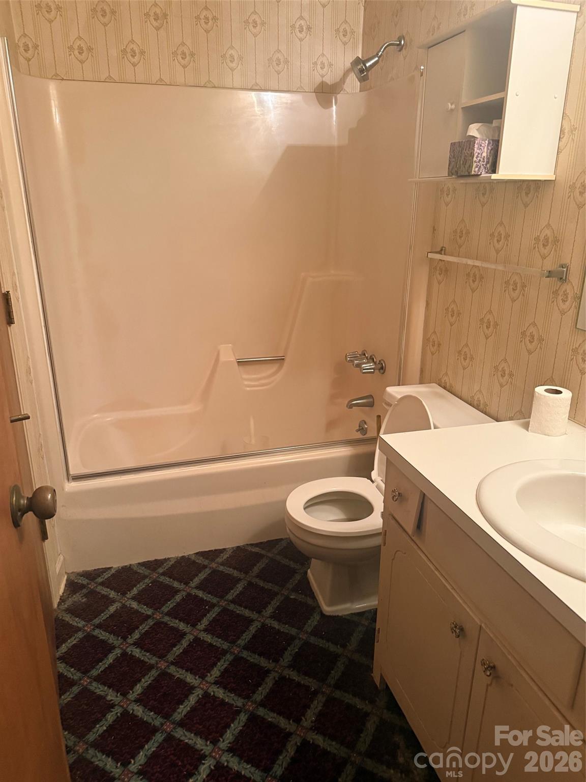 2908 Woodland Hill Way — Lancaster
