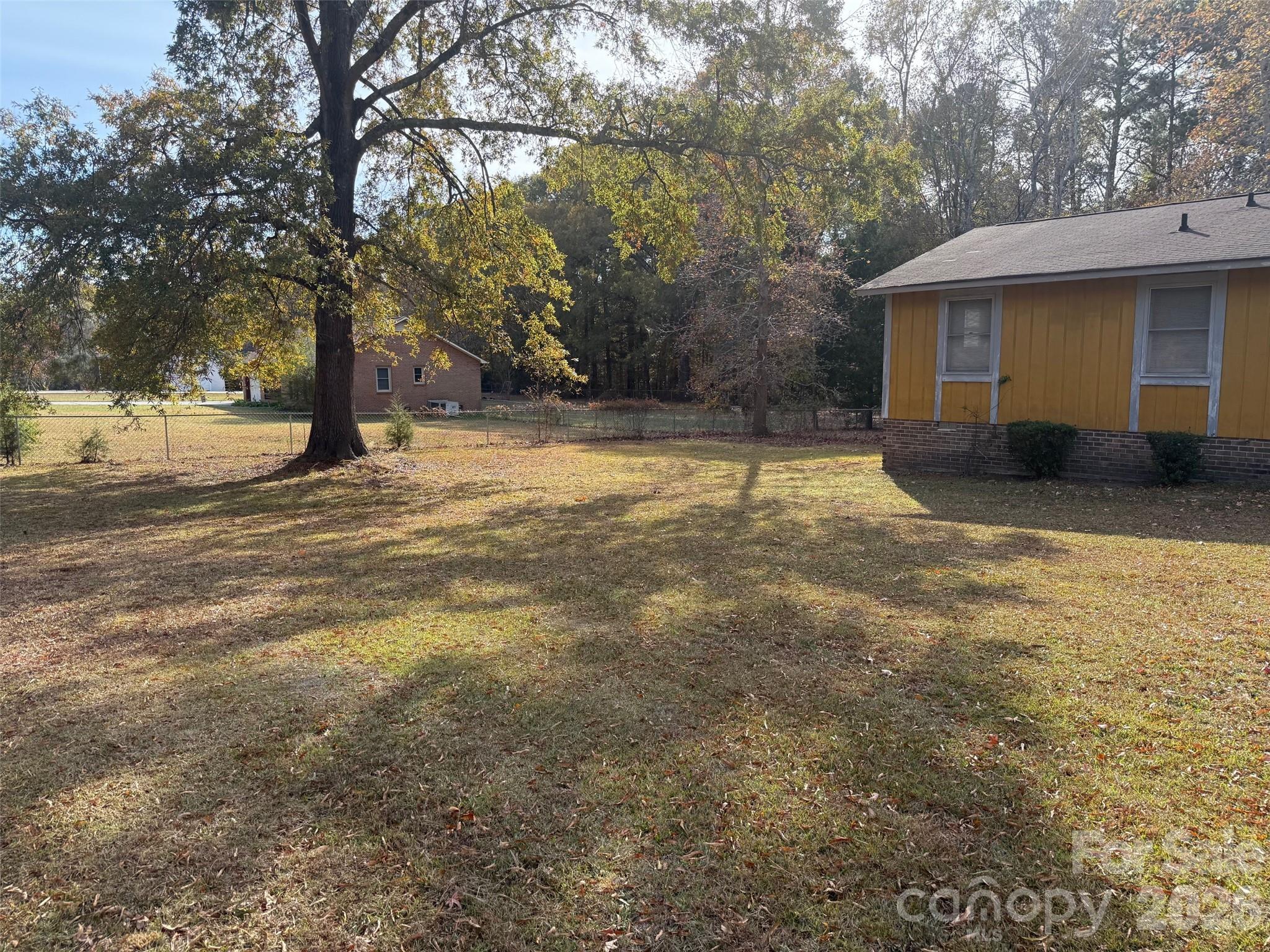 2908 Woodland Hill Way — Lancaster
