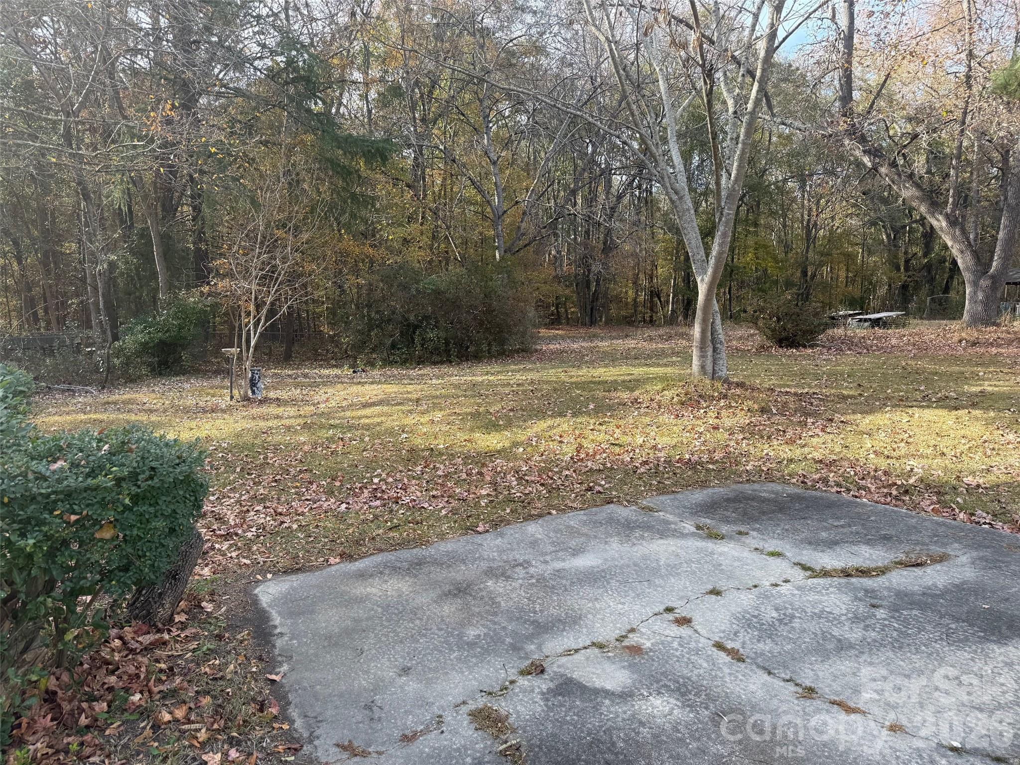 2908 Woodland Hill Way — Lancaster