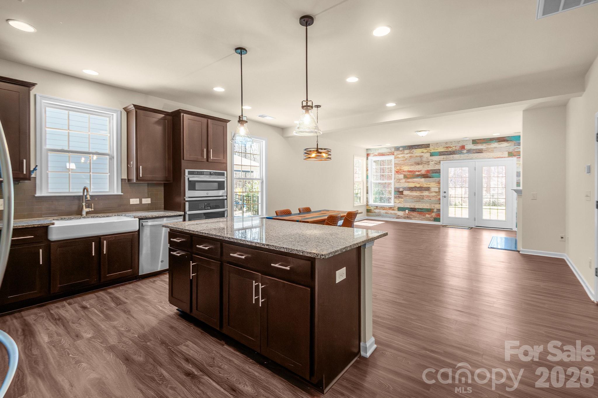7420 Tullamore Glen — Huntersville