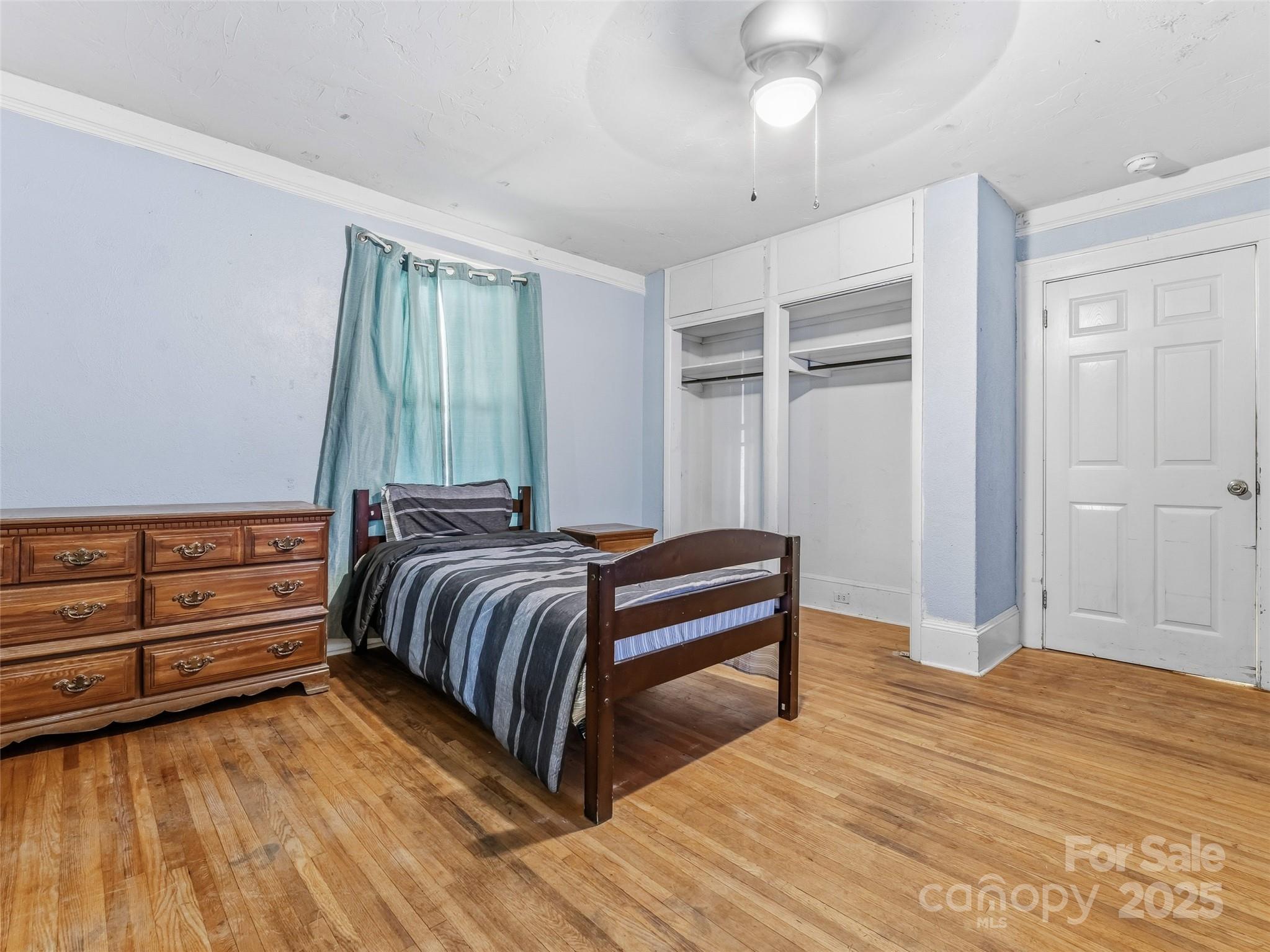 411 Walker Street — Columbus