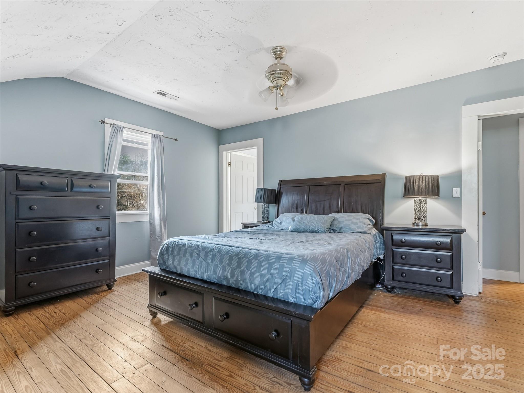 411 Walker Street — Columbus