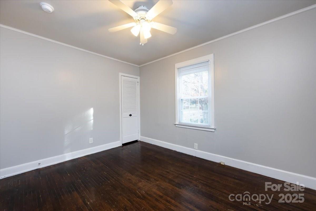 1027 Holland Avenue — Gastonia