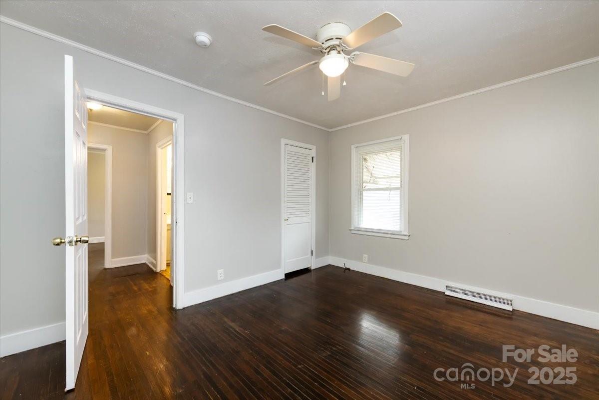 1027 Holland Avenue — Gastonia