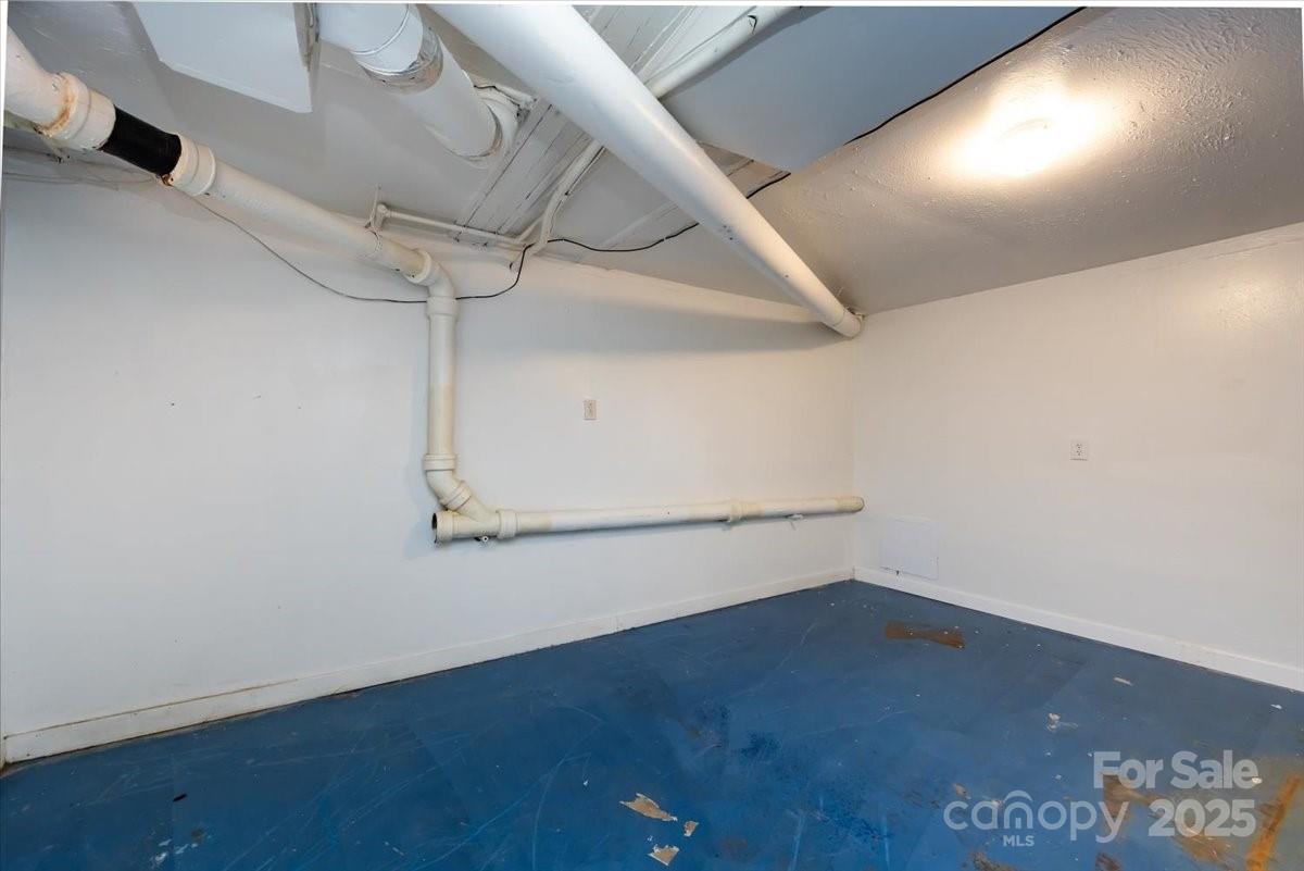 1027 Holland Avenue — Gastonia