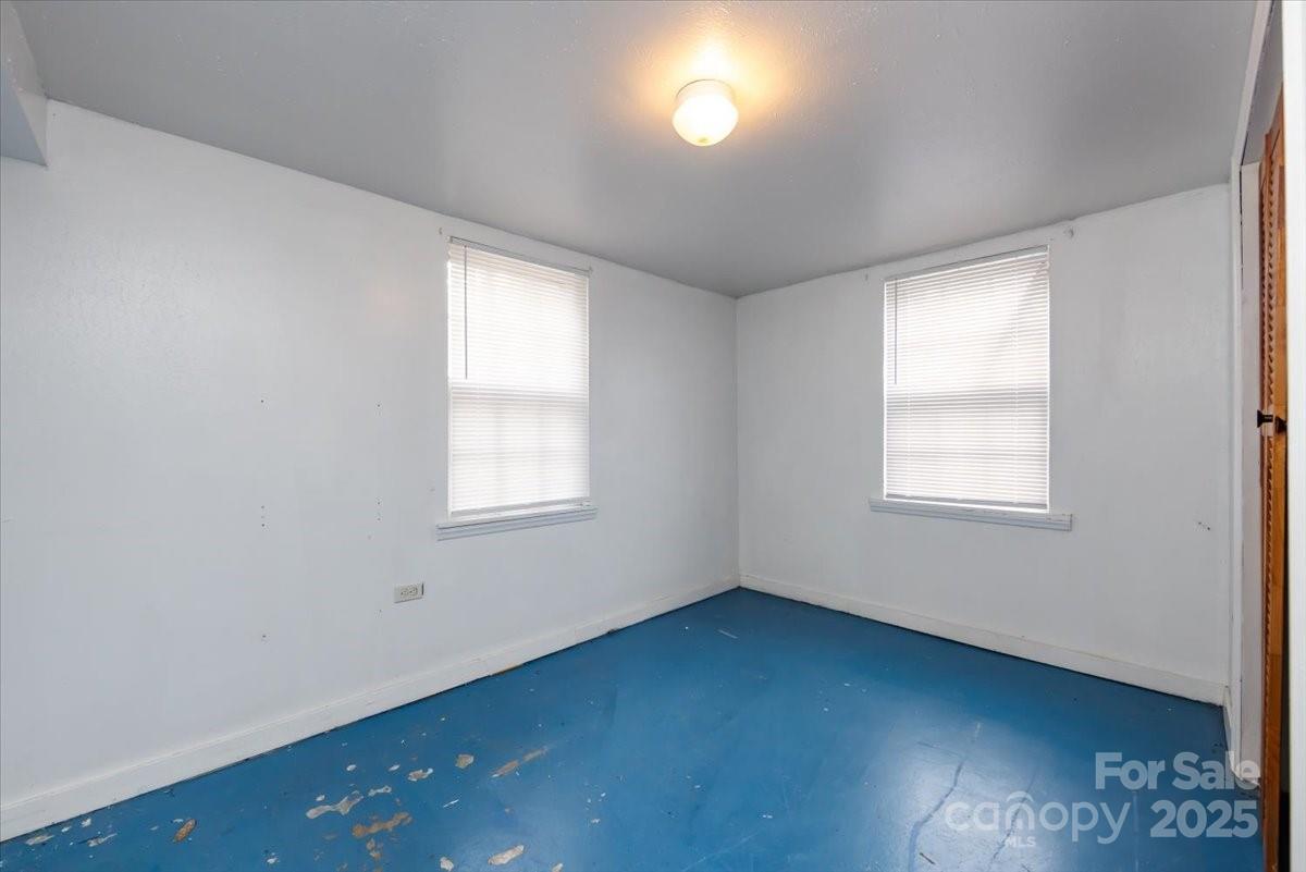 1027 Holland Avenue — Gastonia
