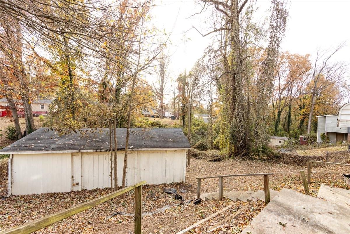 1027 Holland Avenue — Gastonia