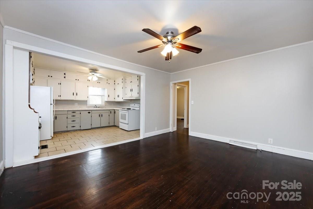 1027 Holland Avenue — Gastonia