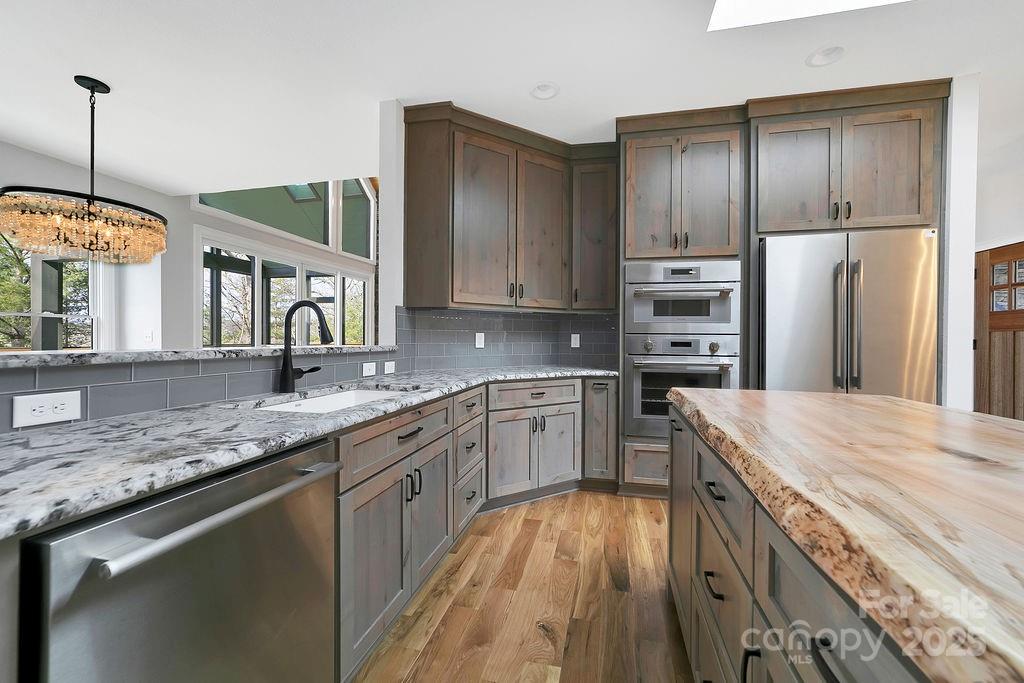 5039 Connestee Trail — Brevard
