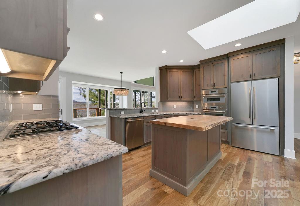 5039 Connestee Trail — Brevard