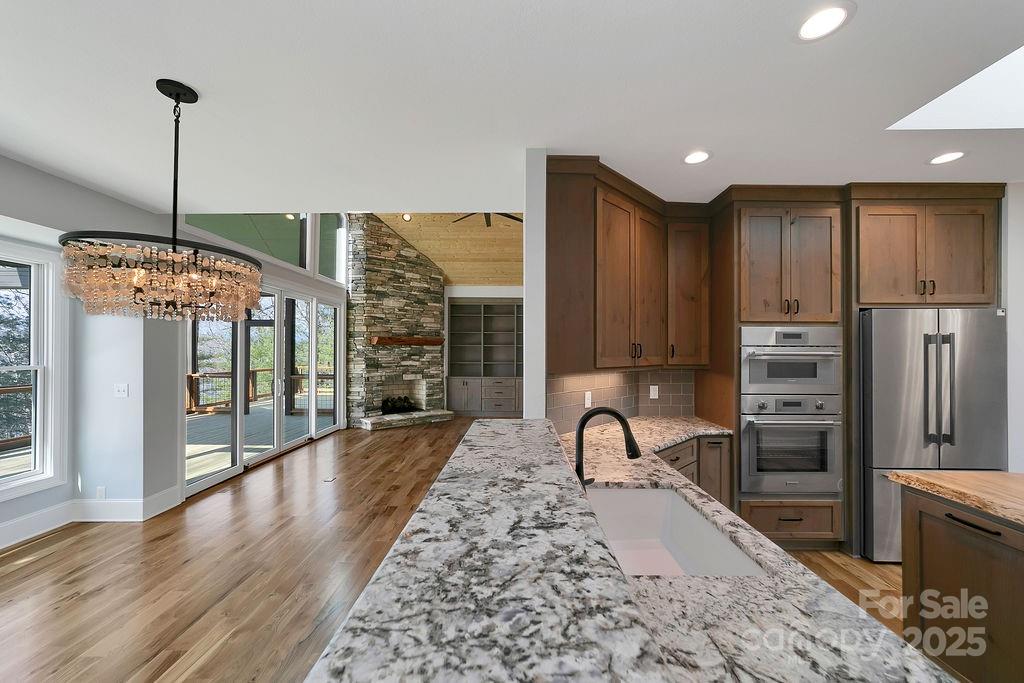 5039 Connestee Trail — Brevard