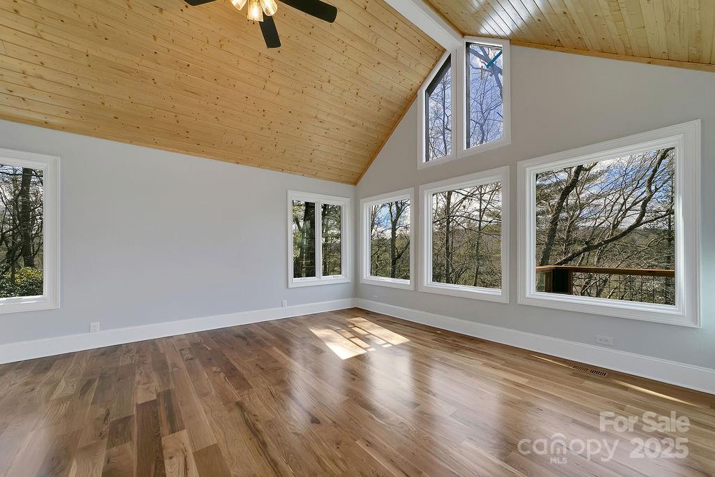 5039 Connestee Trail — Brevard