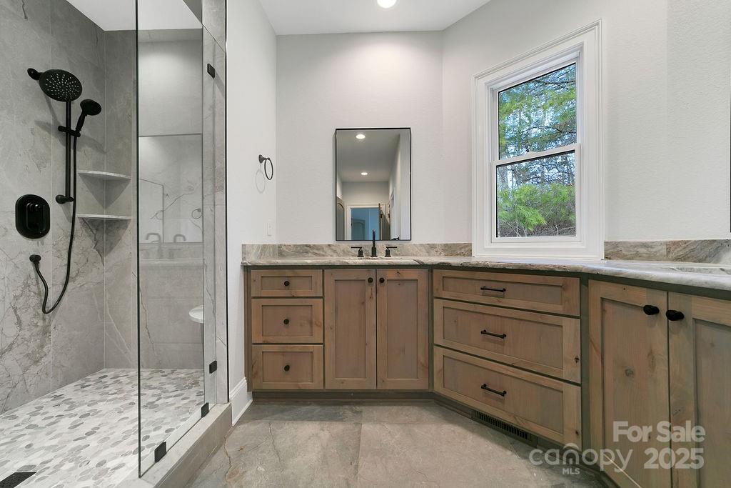 5039 Connestee Trail — Brevard