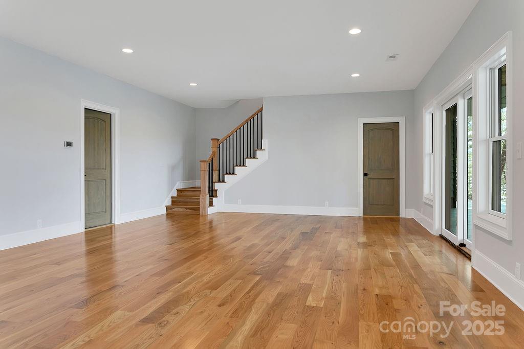 5039 Connestee Trail — Brevard