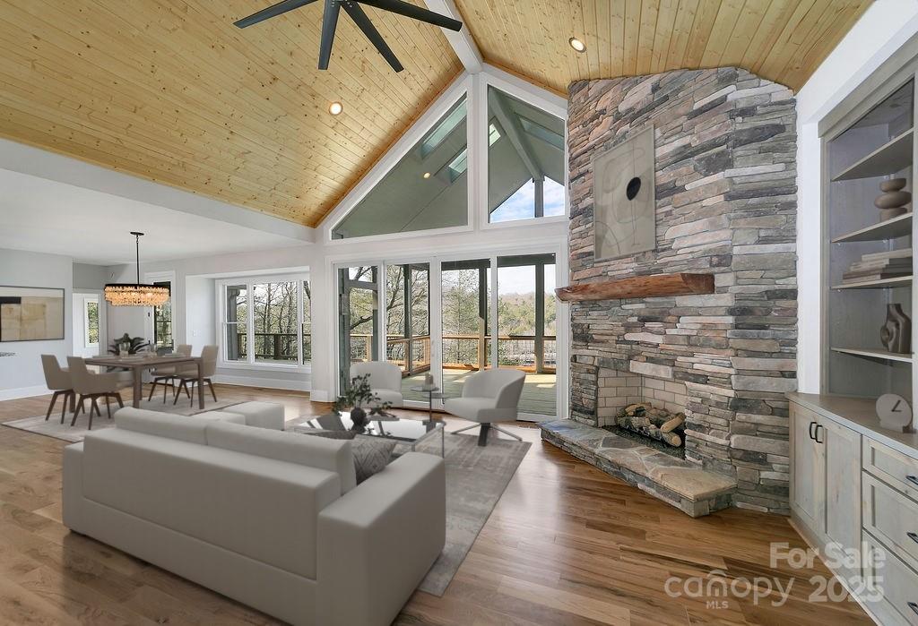 5039 Connestee Trail — Brevard