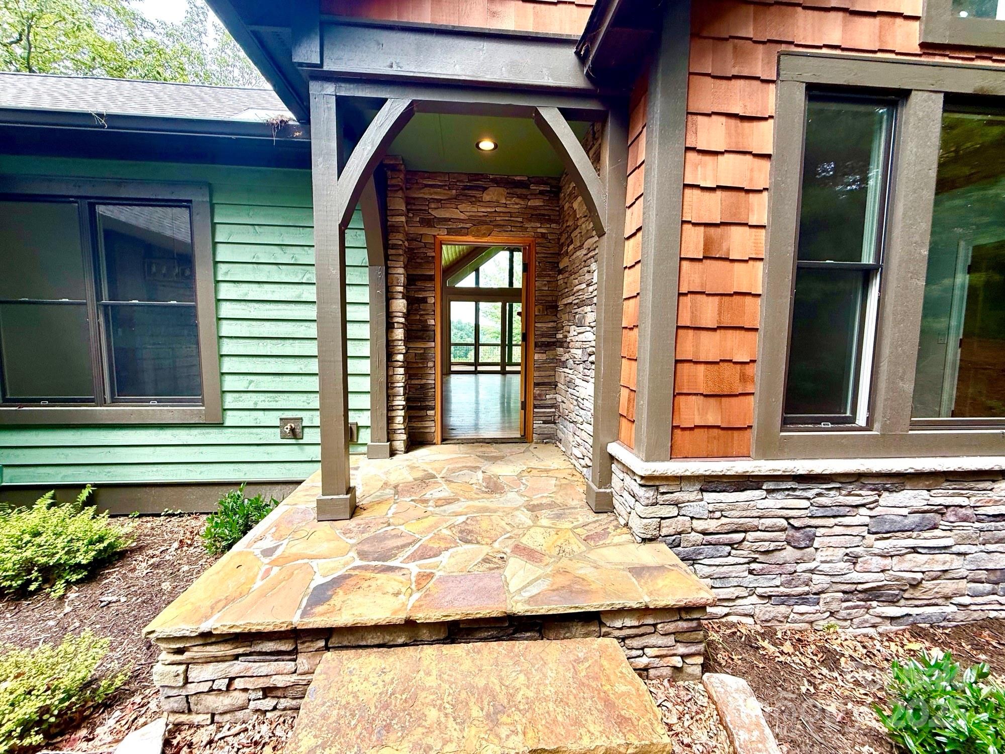 5039 Connestee Trail — Brevard