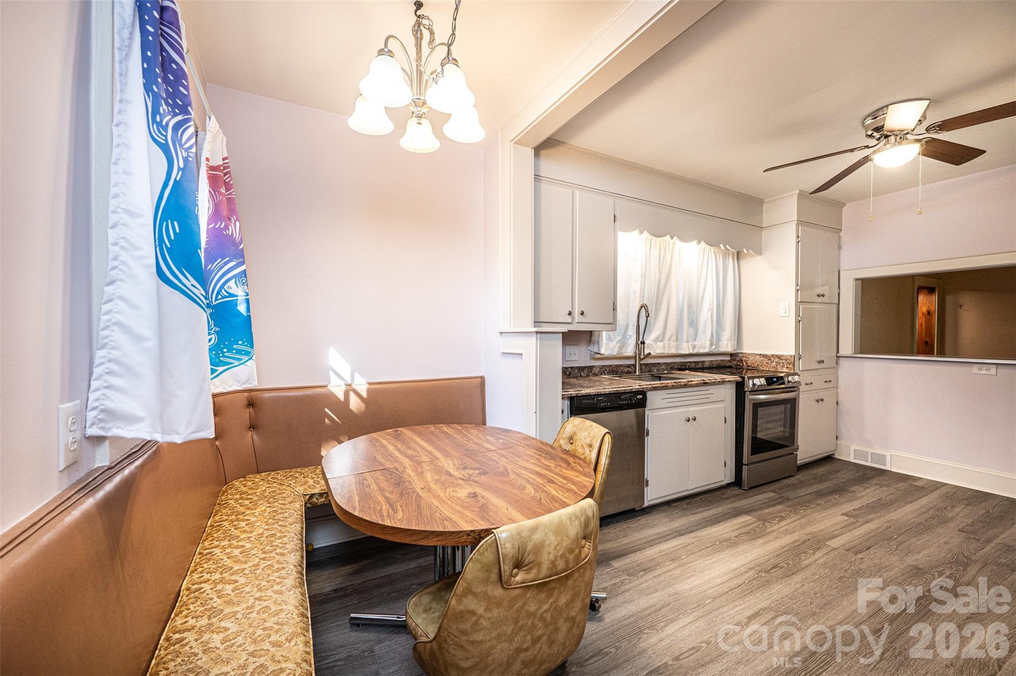 538 Salisbury Road — Statesville