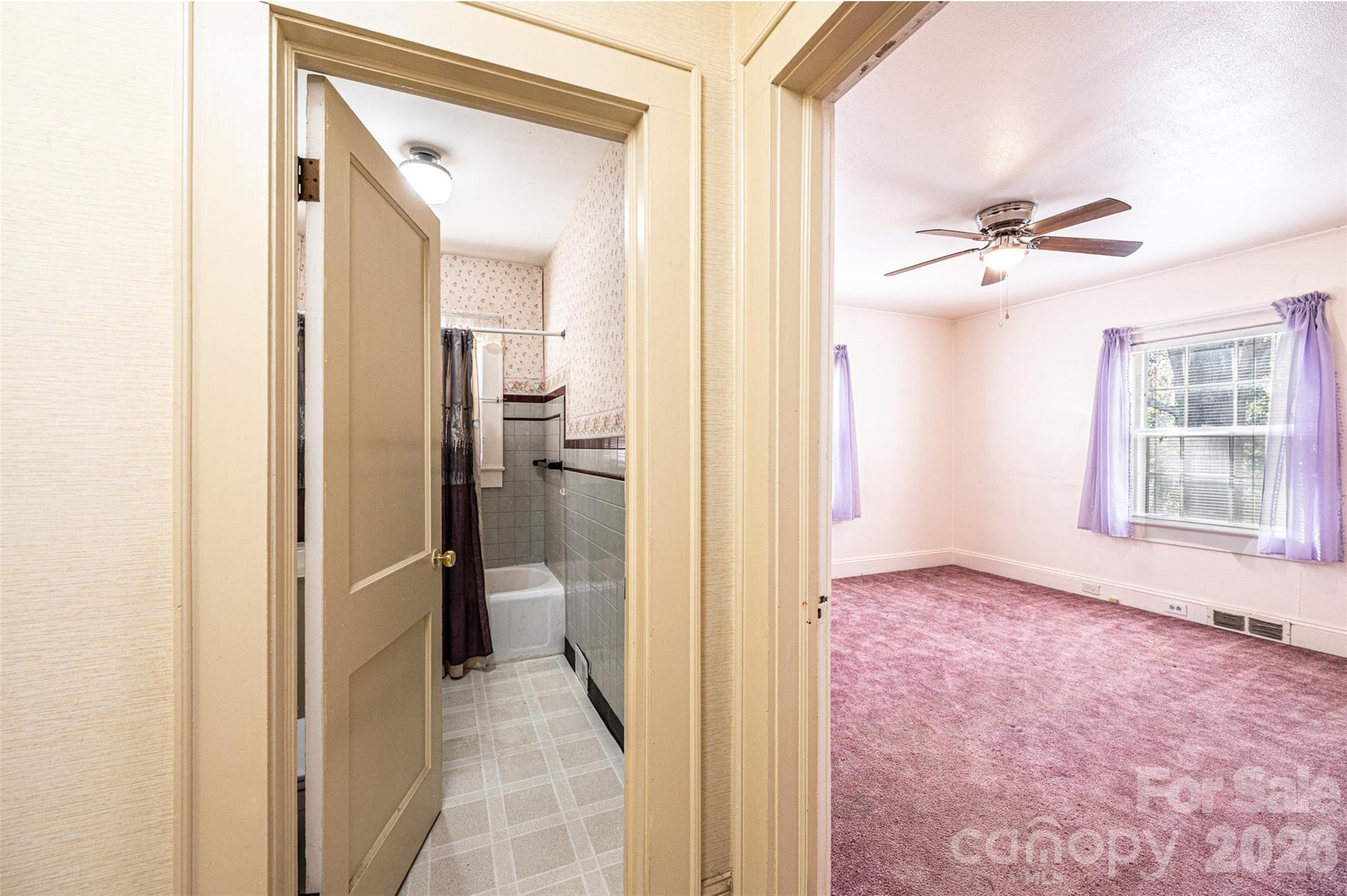 538 Salisbury Road — Statesville