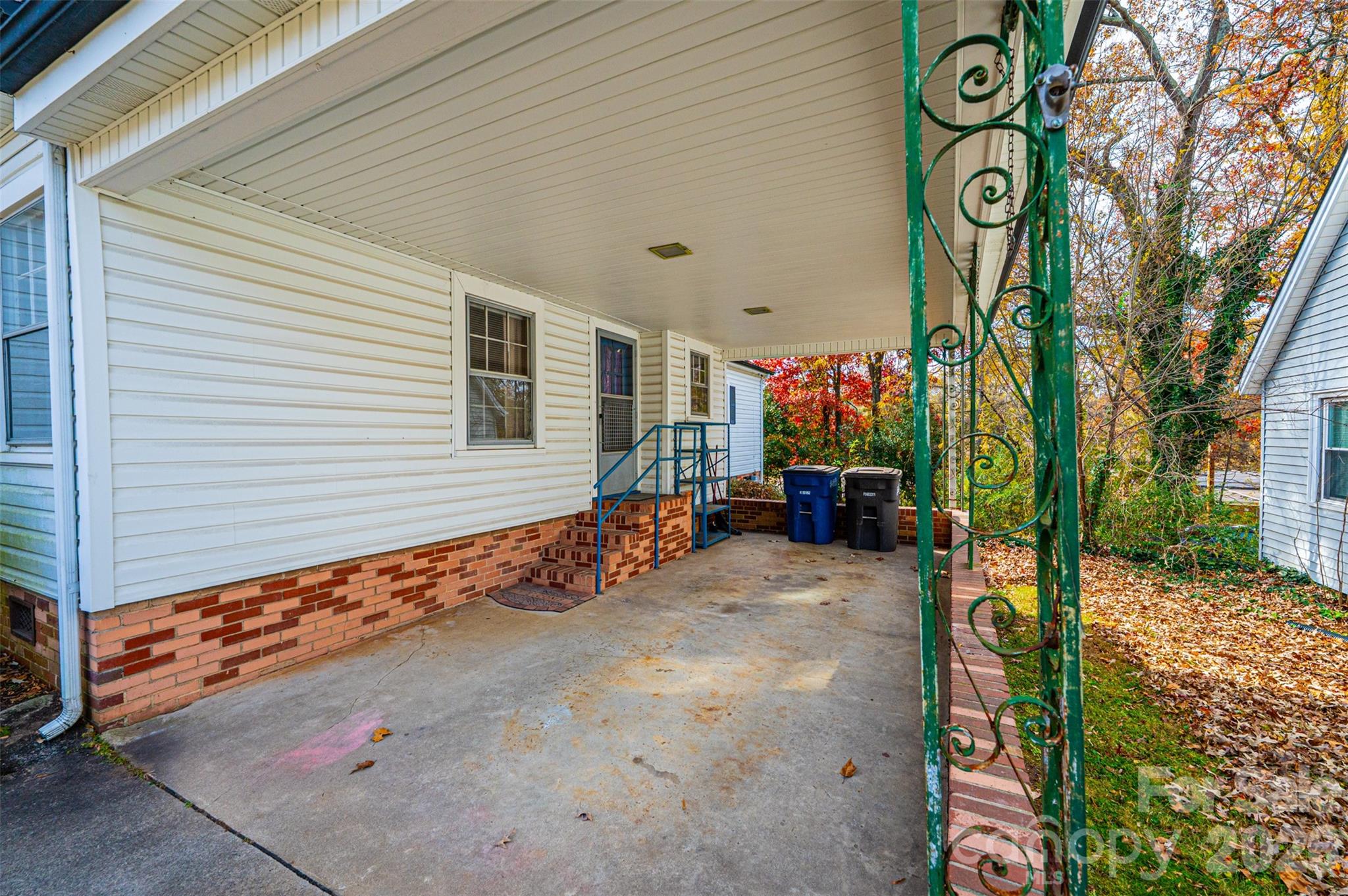 538 Salisbury Road — Statesville