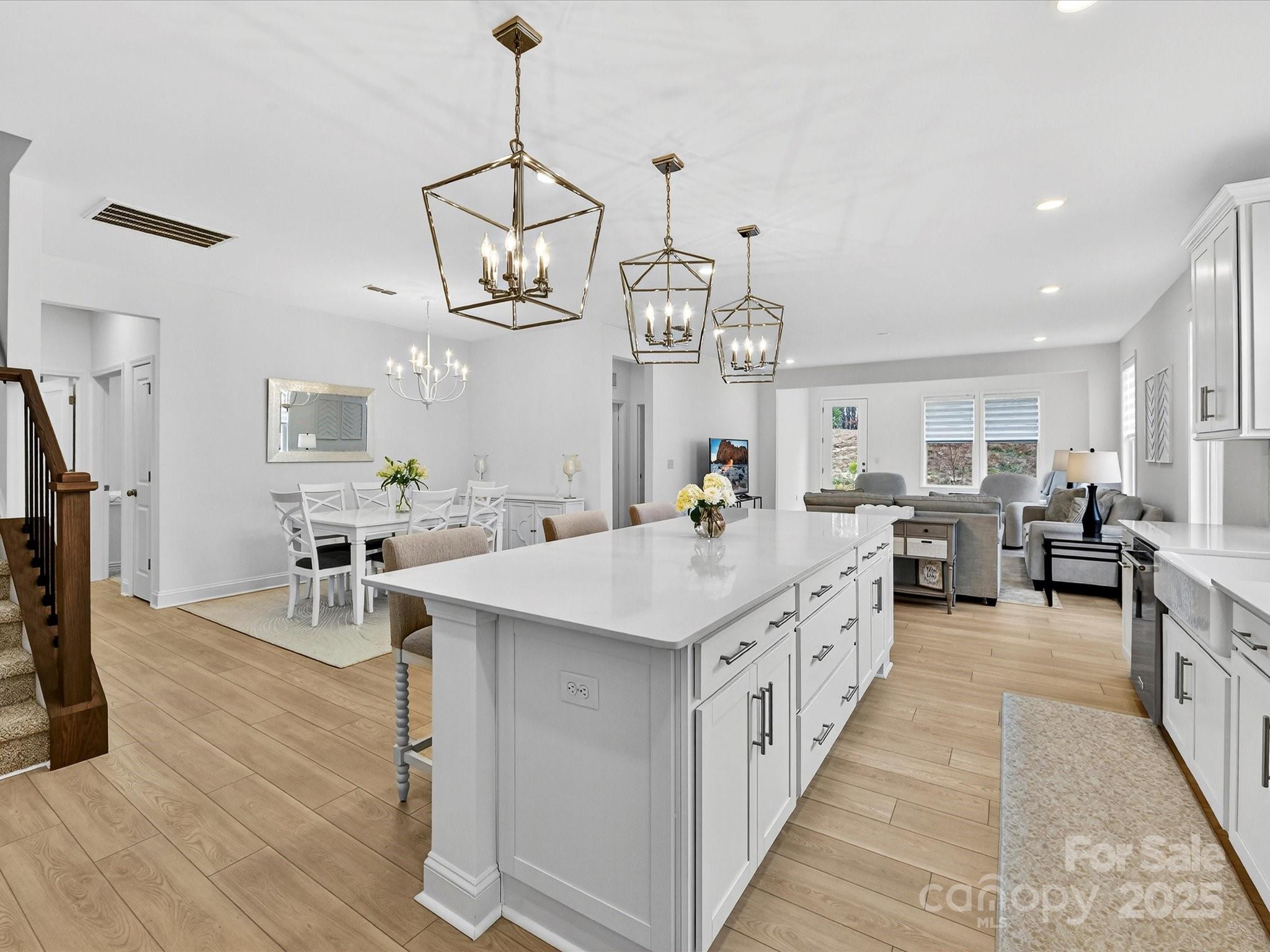 4790 Formation Court — Lancaster