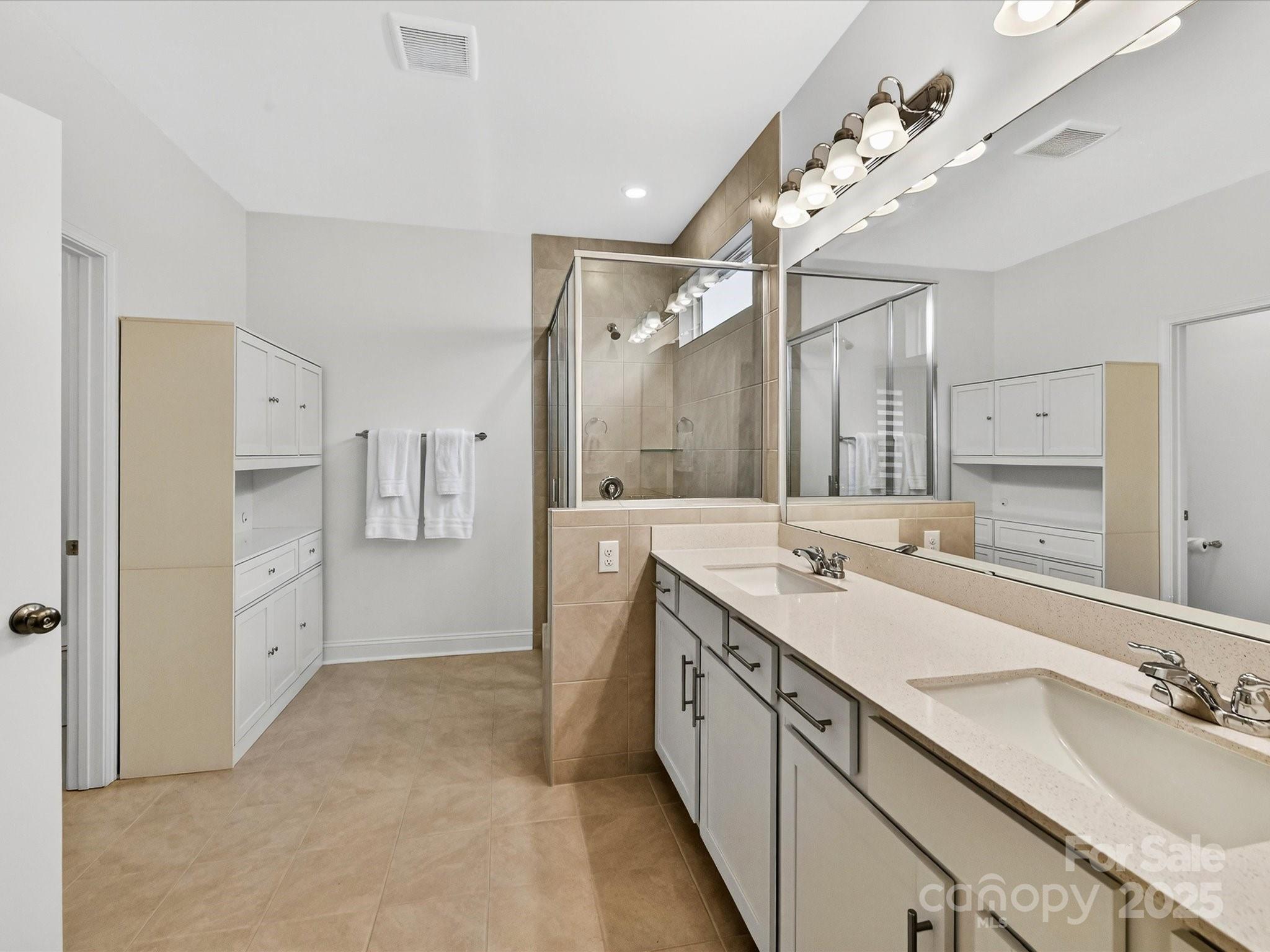 4790 Formation Court — Lancaster