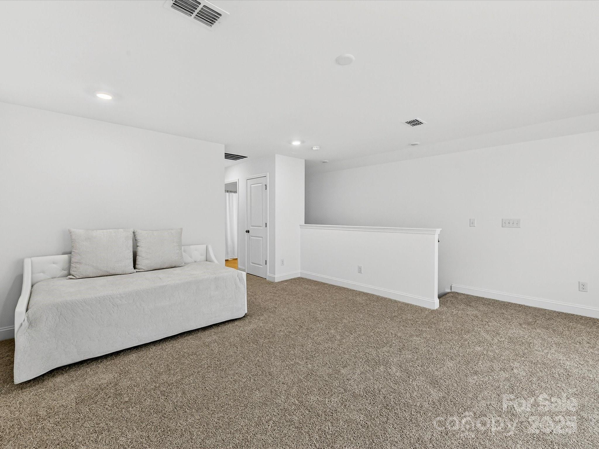 4790 Formation Court — Lancaster