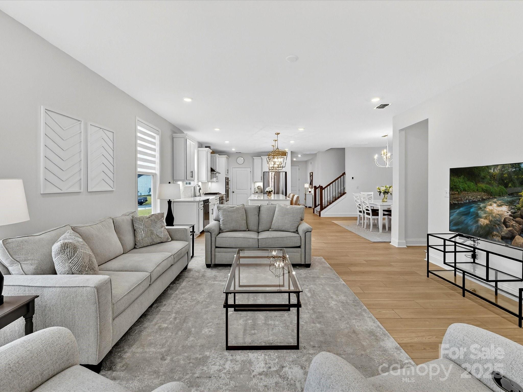 4790 Formation Court — Lancaster