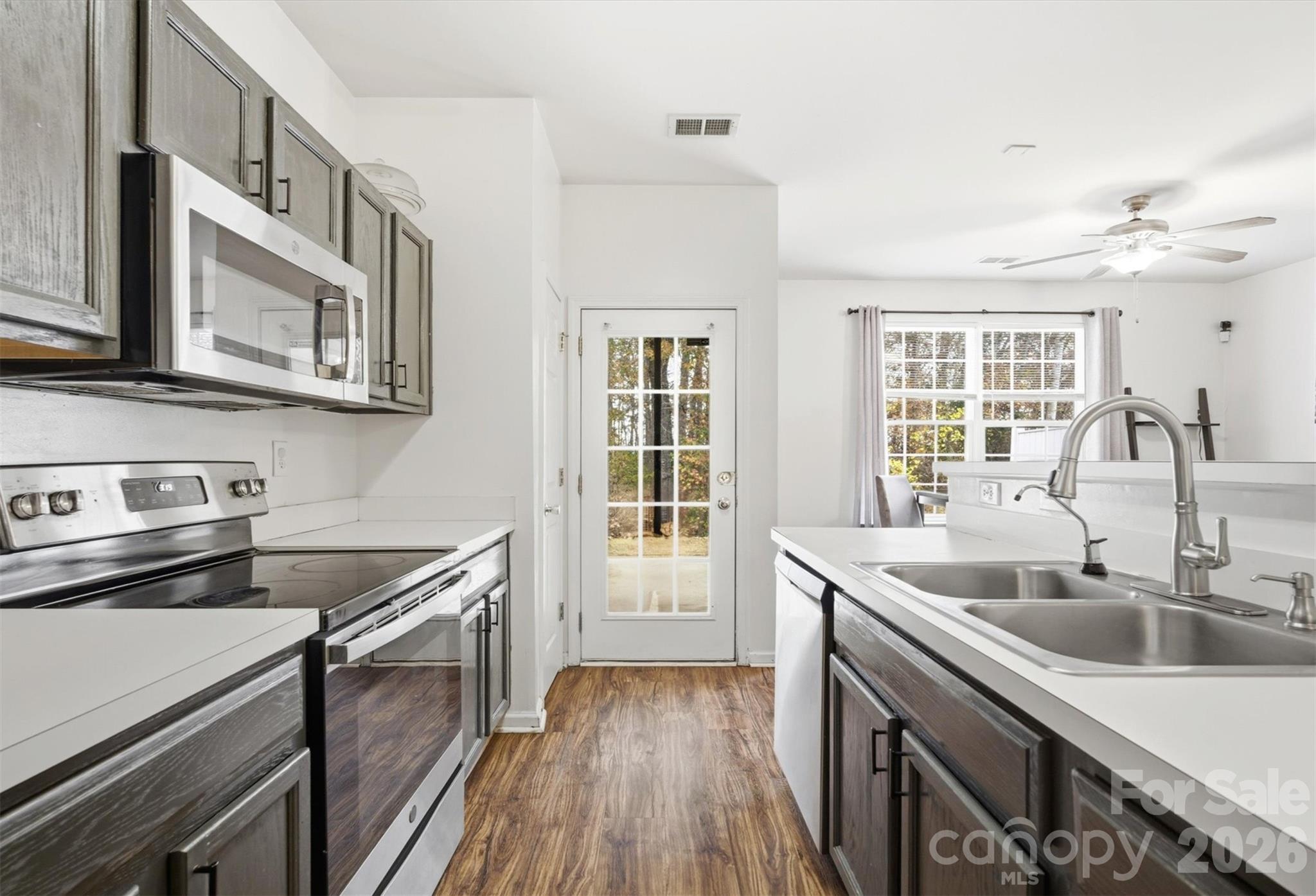 7715 Abigail Glen Drive — Charlotte